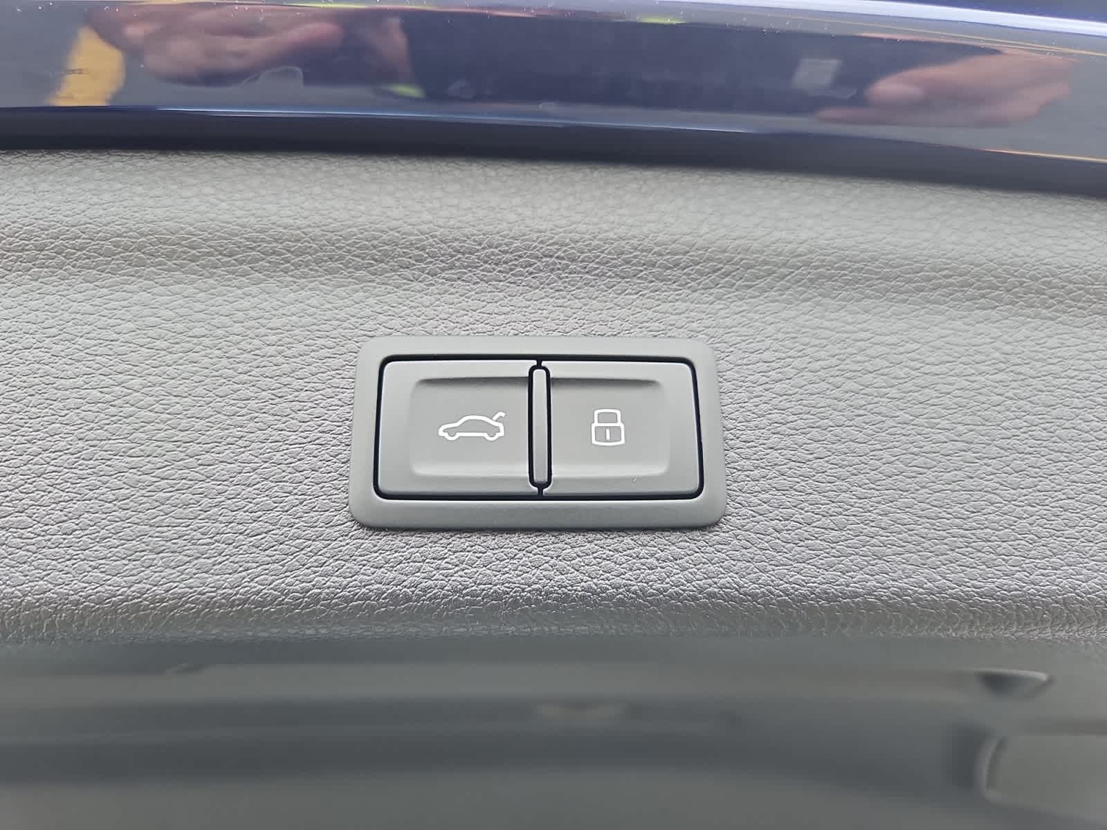new 2025 Audi Q3 car, priced at $44,060