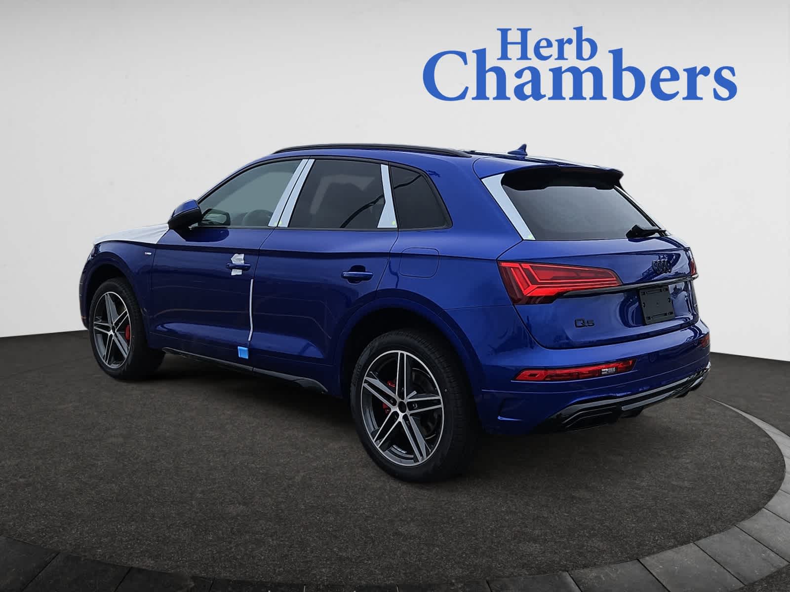 new 2025 Audi Q5 e car, priced at $69,190