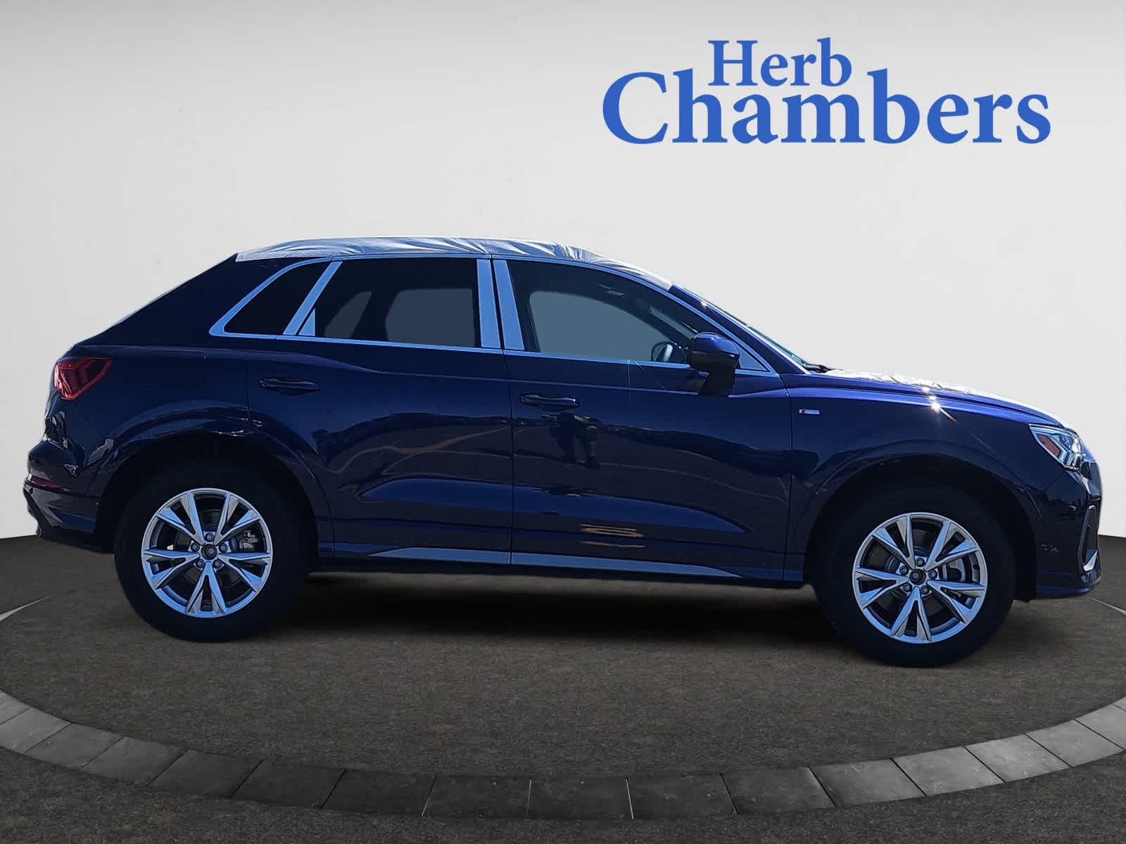 new 2025 Audi Q3 car, priced at $44,190