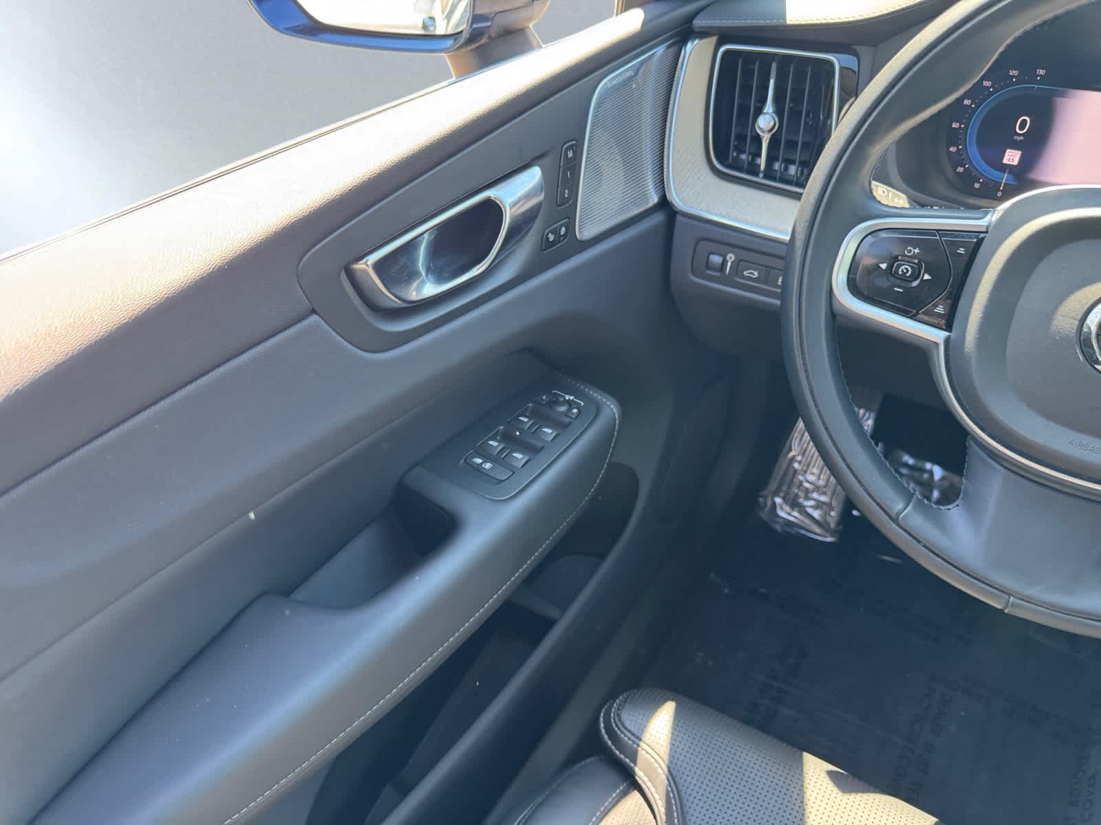used 2022 Volvo XC60 Recharge Plug-In Hybrid car, priced at $43,998