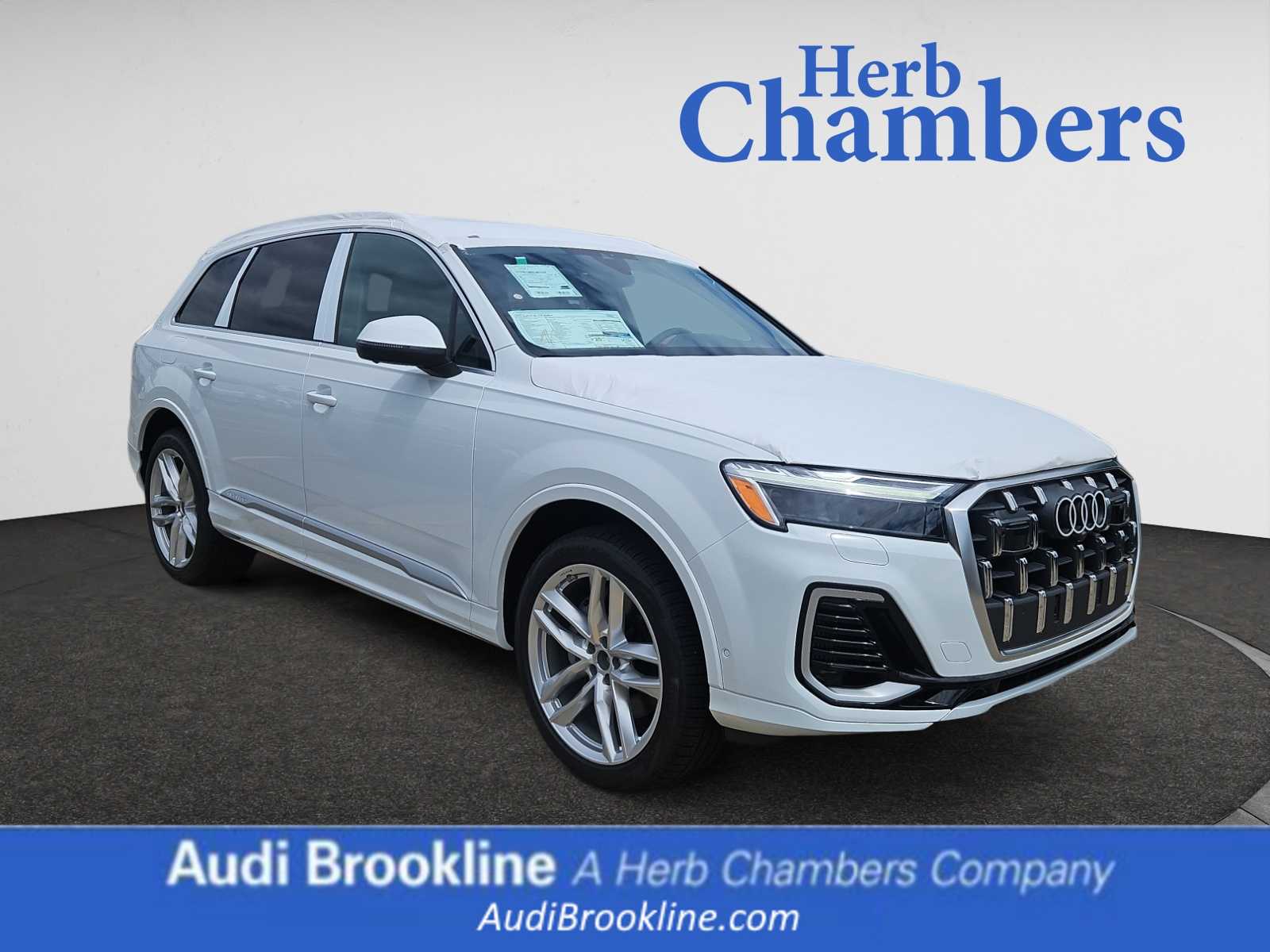new 2025 Audi Q7 car, priced at $76,575