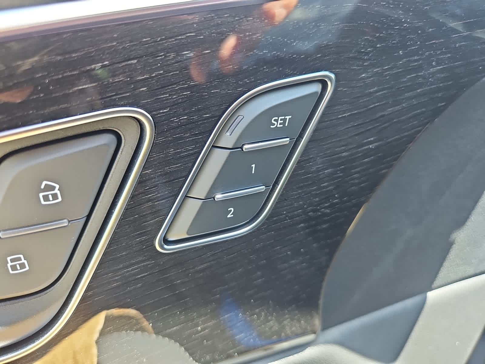 new 2025 Audi Q8 car, priced at $86,095