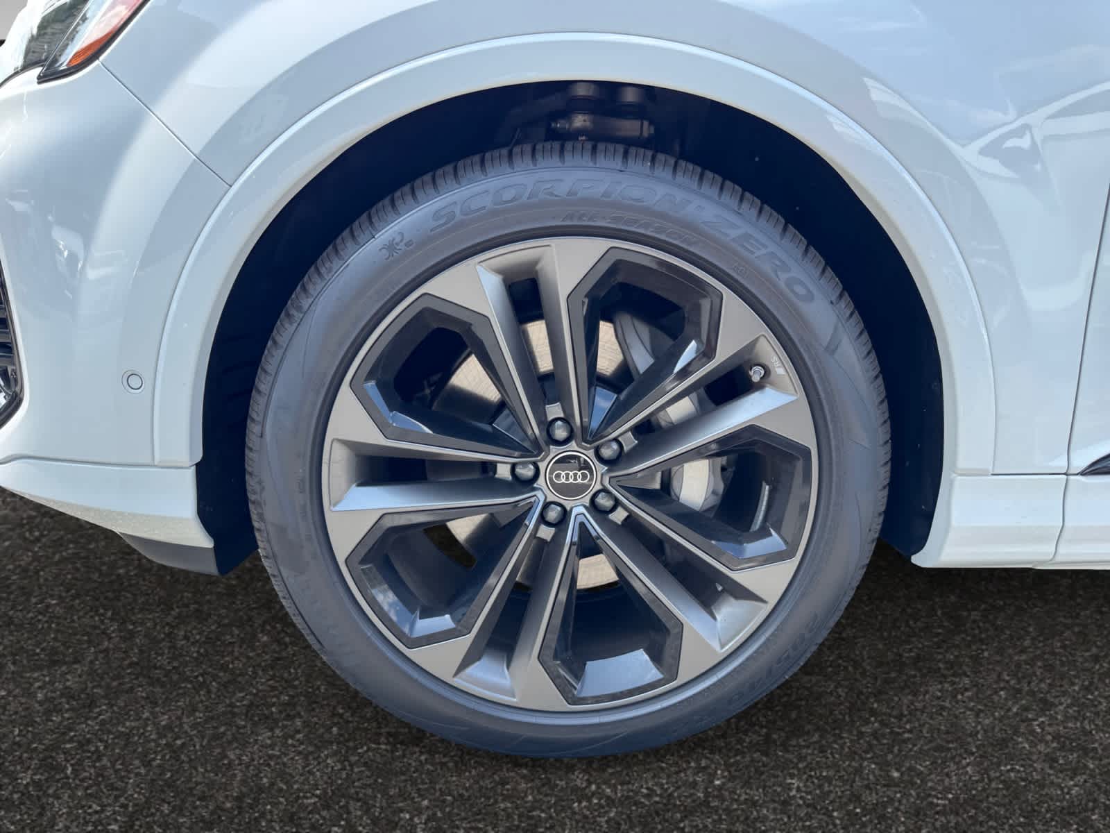 new 2025 Audi Q7 car, priced at $95,415