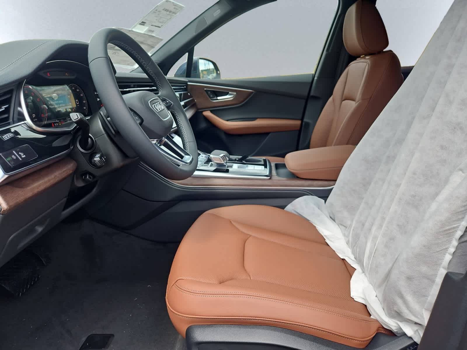 new 2025 Audi Q7 car, priced at $76,335