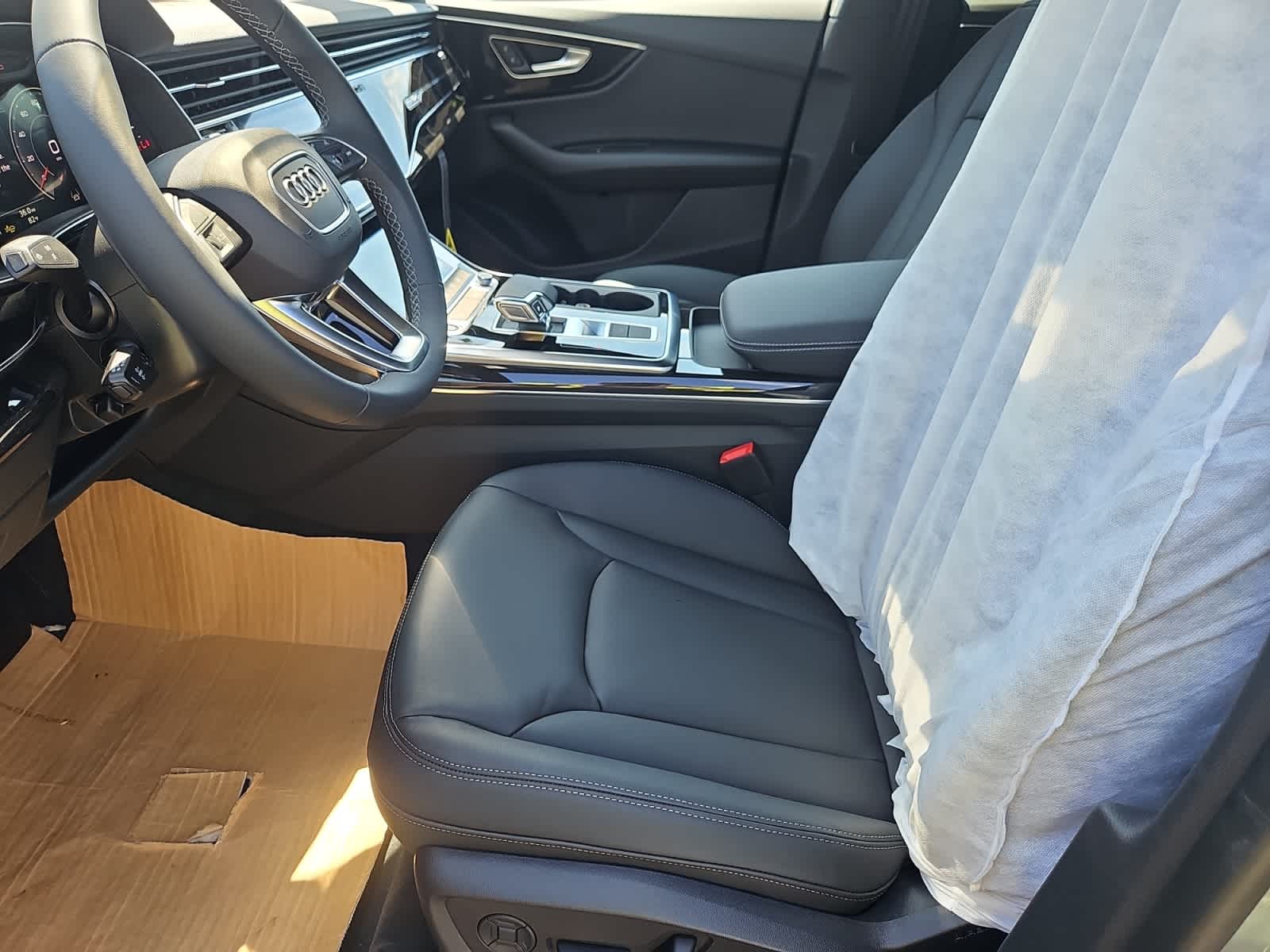 new 2025 Audi Q8 car, priced at $81,595