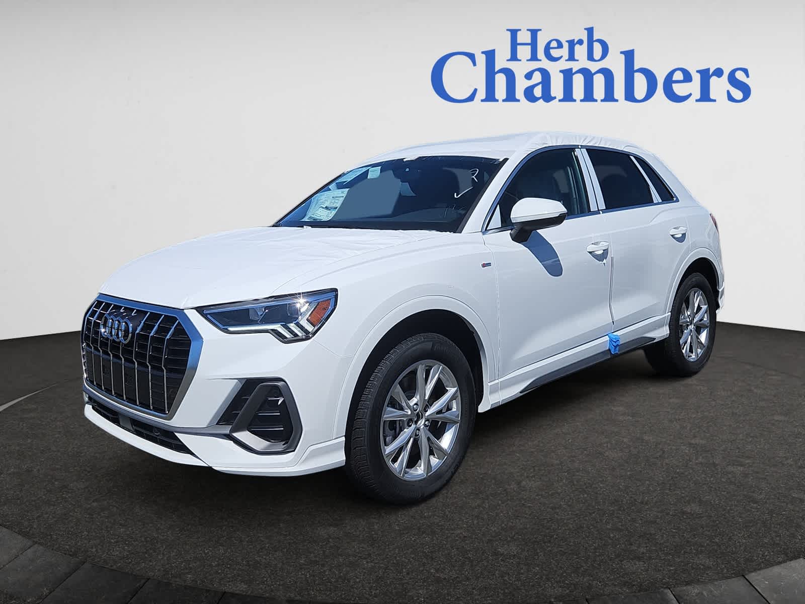 new 2025 Audi Q3 car, priced at $43,595
