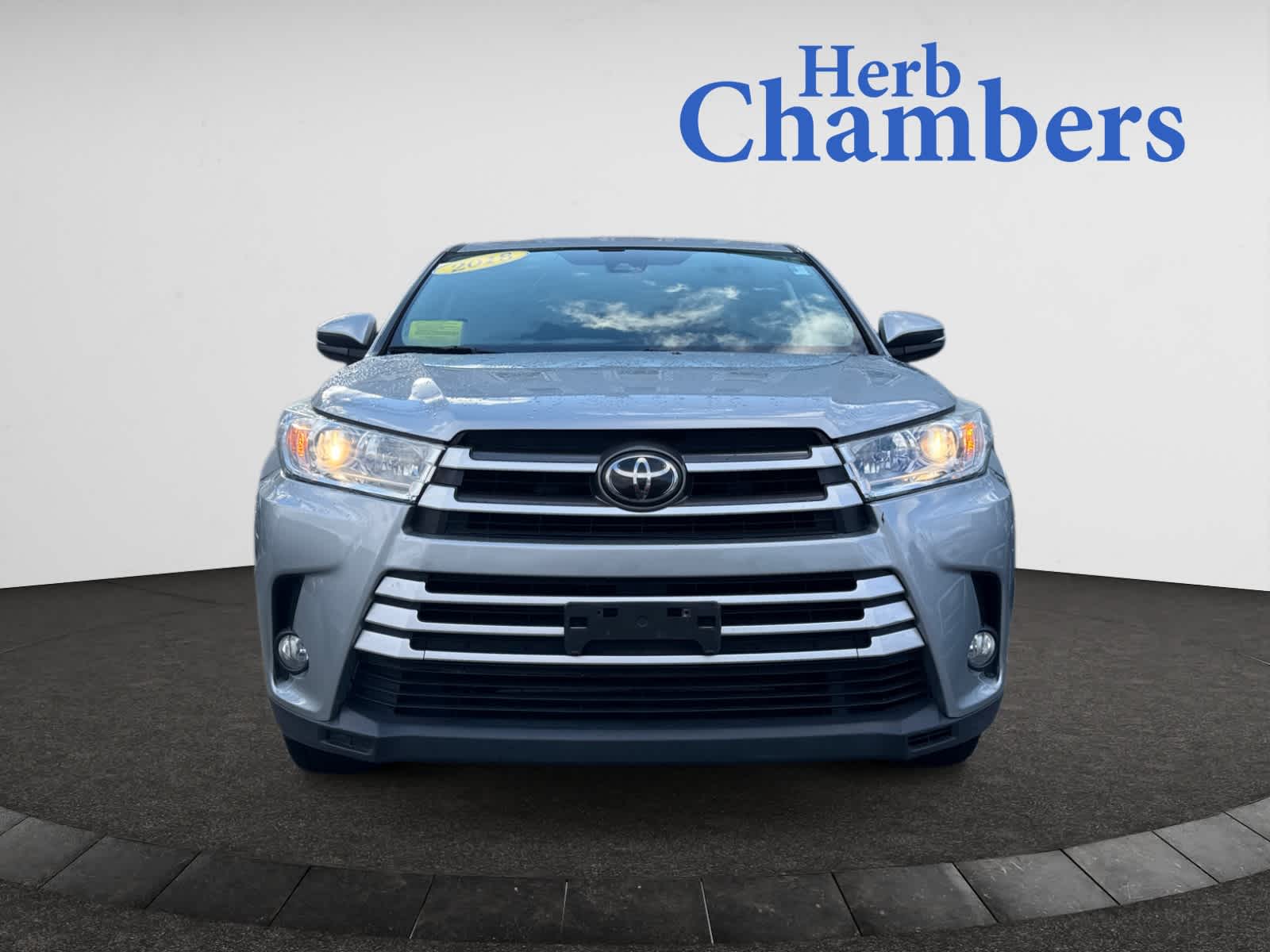 used 2018 Toyota Highlander car, priced at $24,998