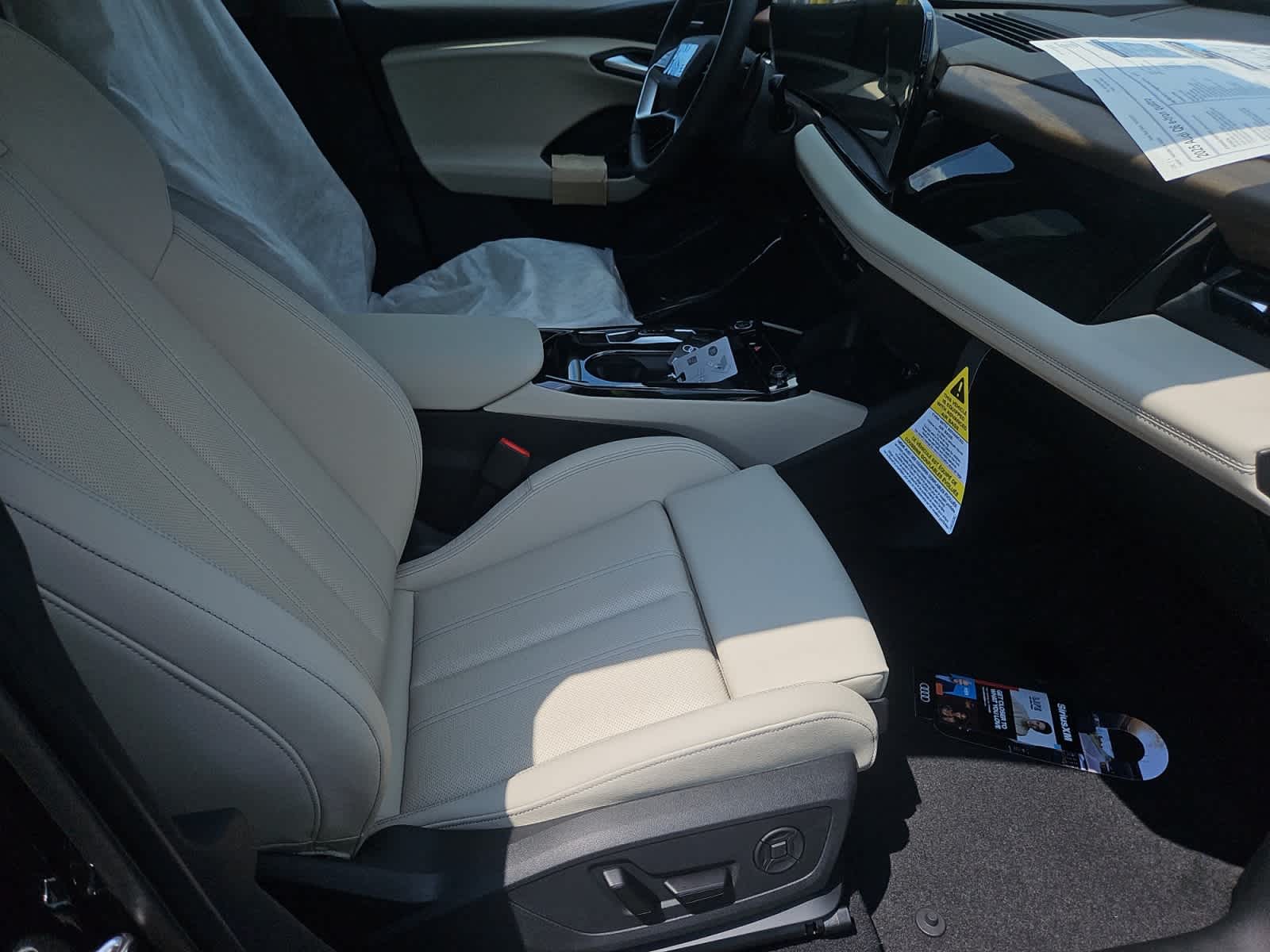 new 2025 Audi Q6 e-tron car, priced at $75,880