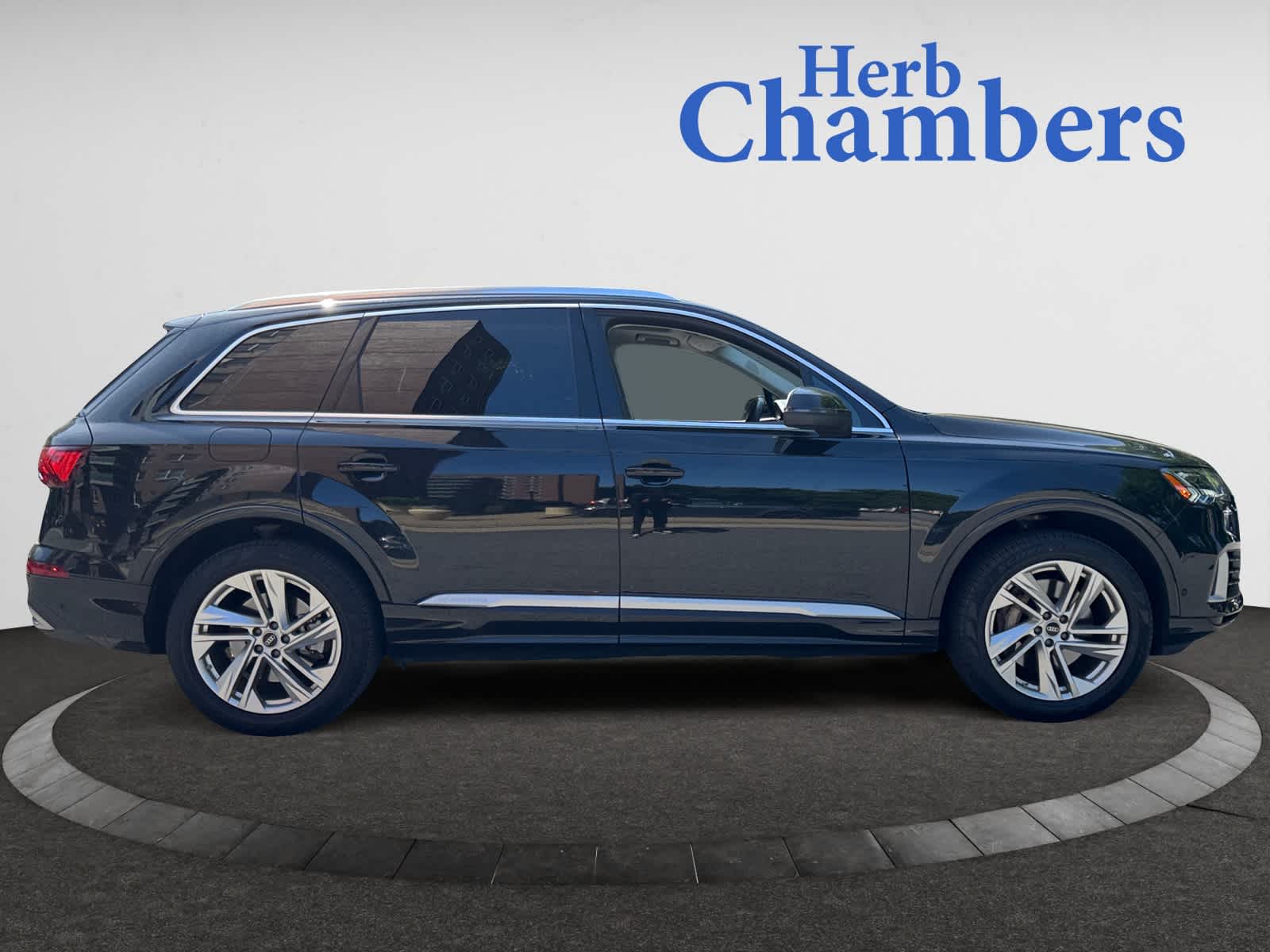 used 2024 Audi Q7 car, priced at $51,998