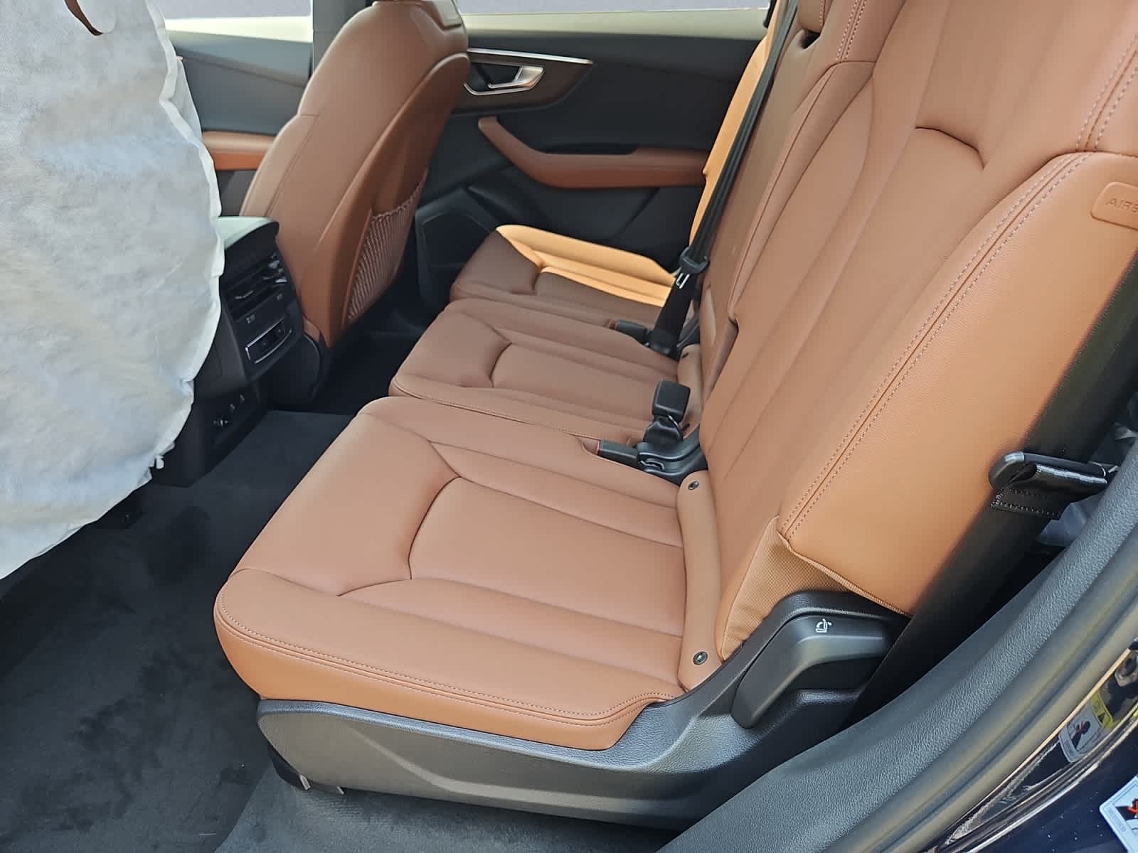 new 2025 Audi Q7 car, priced at $68,530