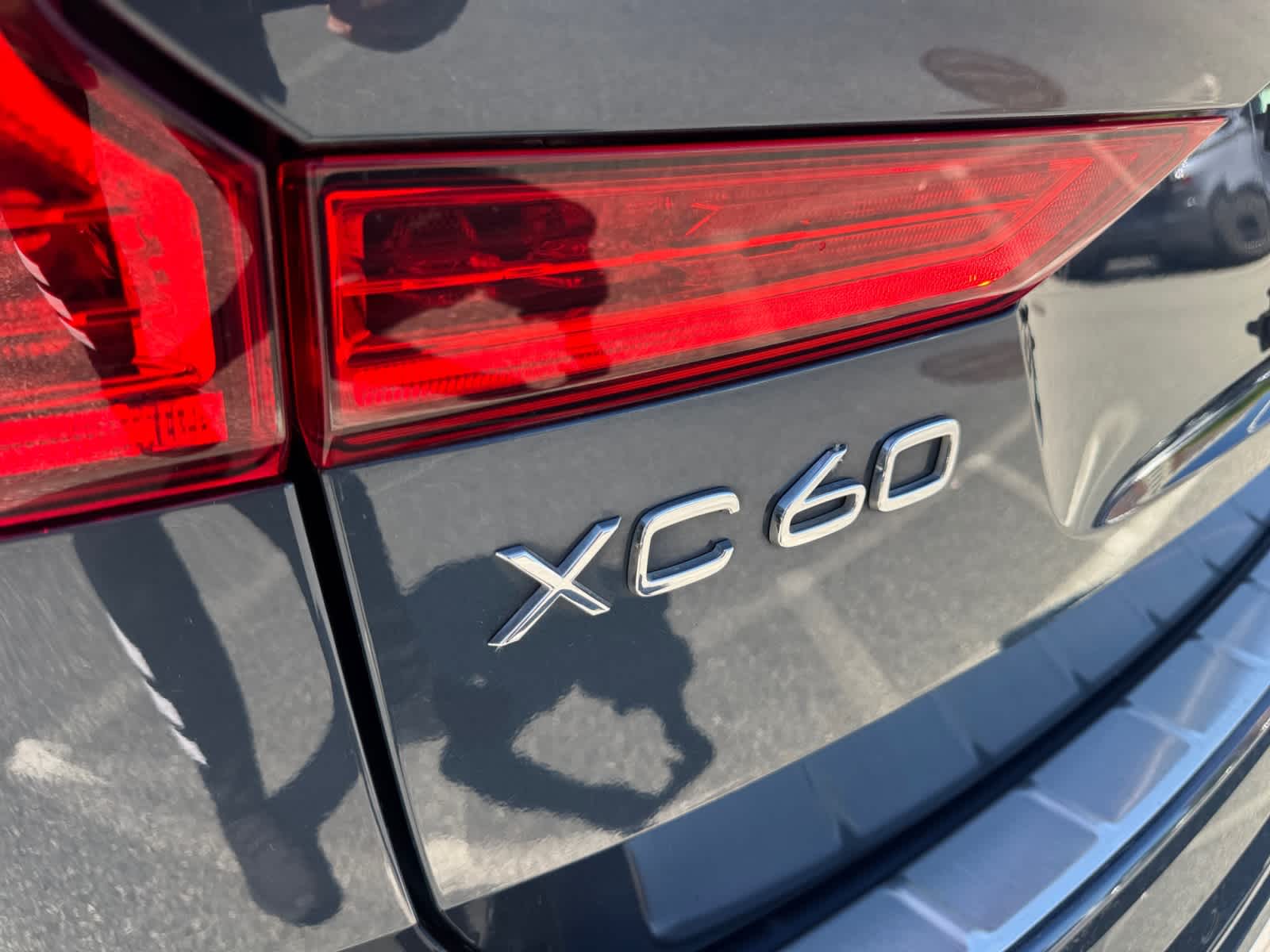 used 2022 Volvo XC60 Recharge Plug-In Hybrid car, priced at $43,998