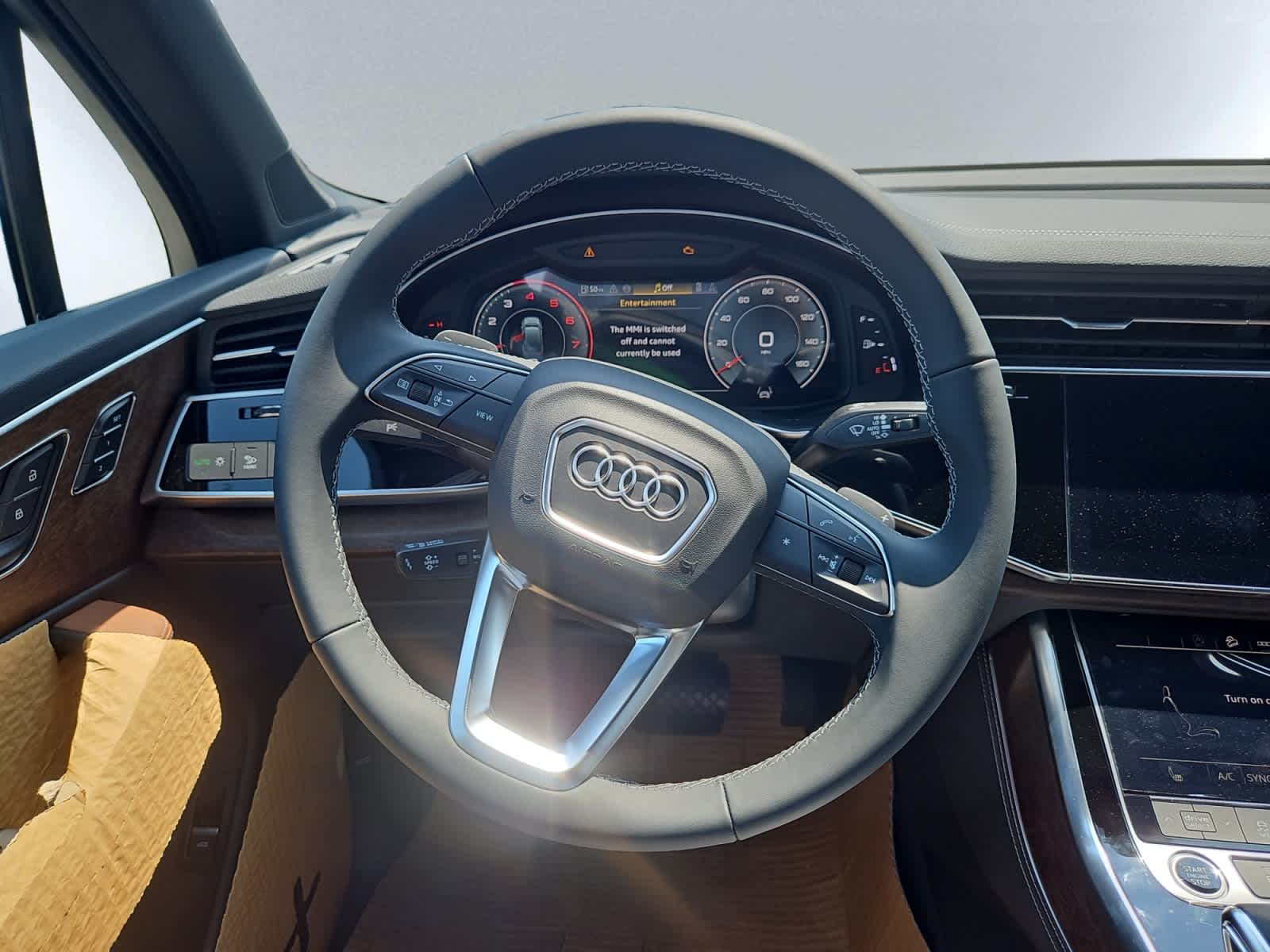 new 2025 Audi Q7 car, priced at $68,530