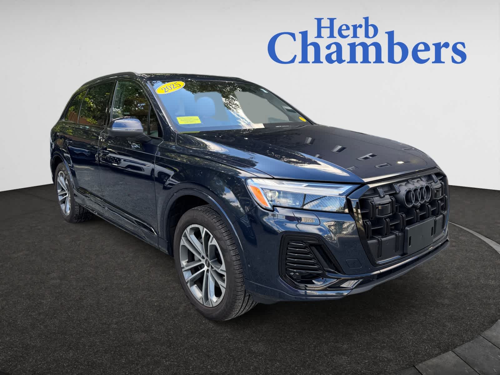 used 2025 Audi Q7 car, priced at $54,998