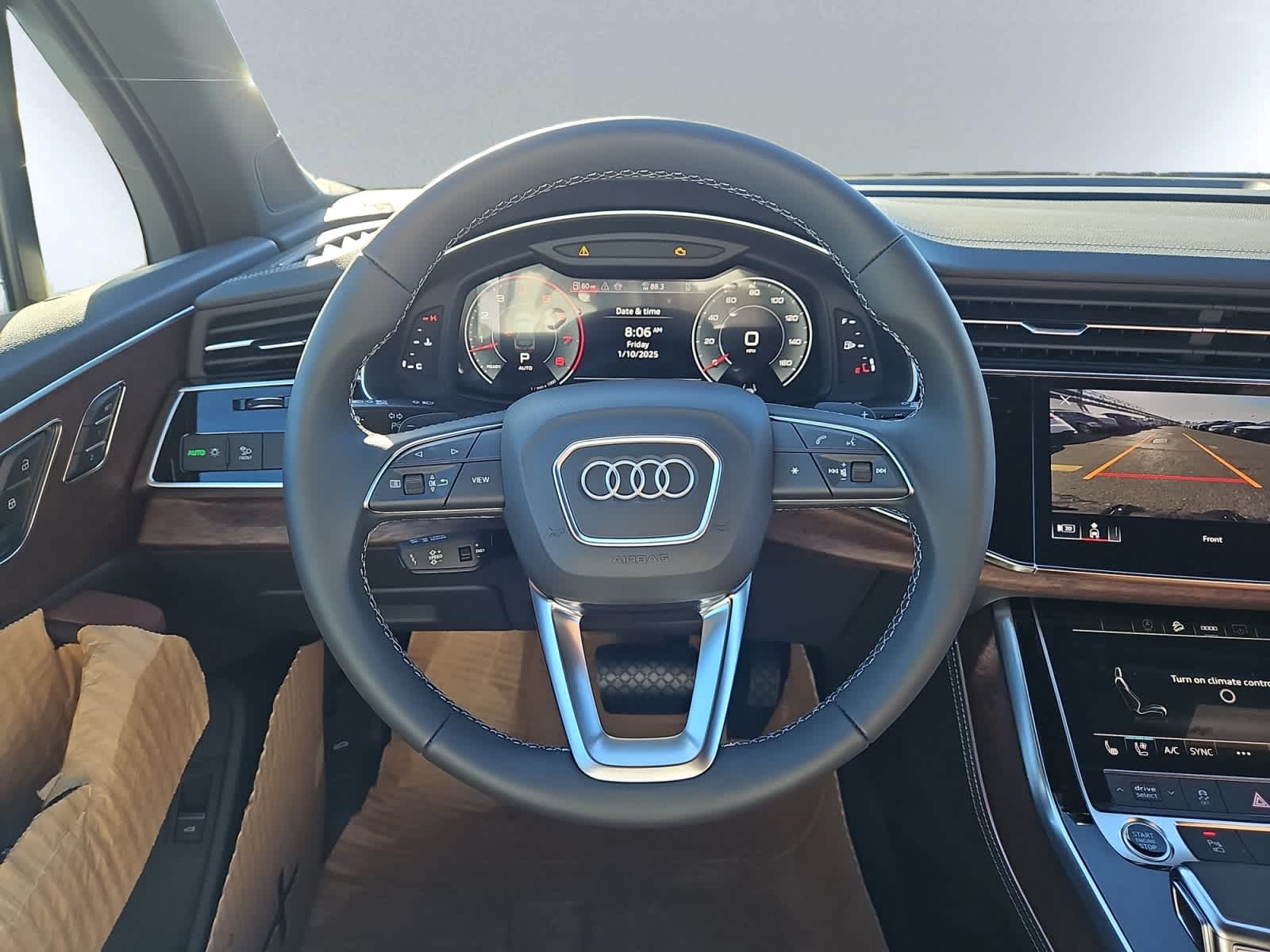 new 2025 Audi Q7 car, priced at $77,735