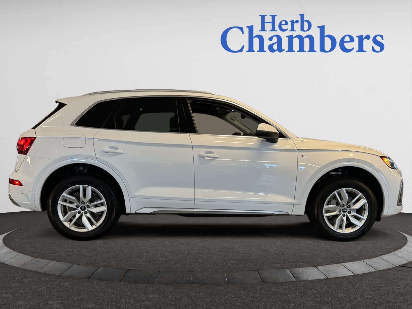 used 2024 Audi Q5 car, priced at $41,598