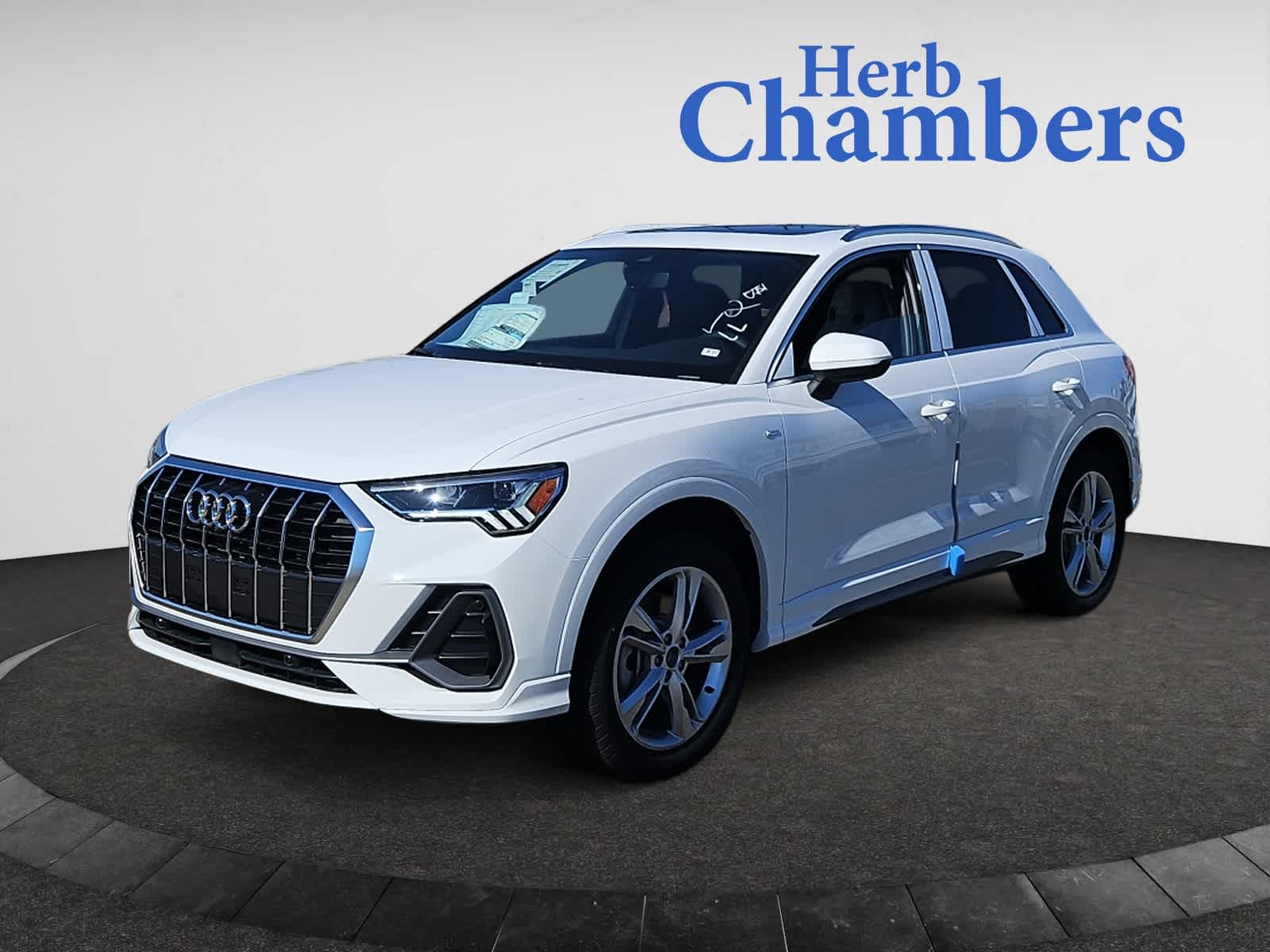 new 2024 Audi Q3 car, priced at $47,795