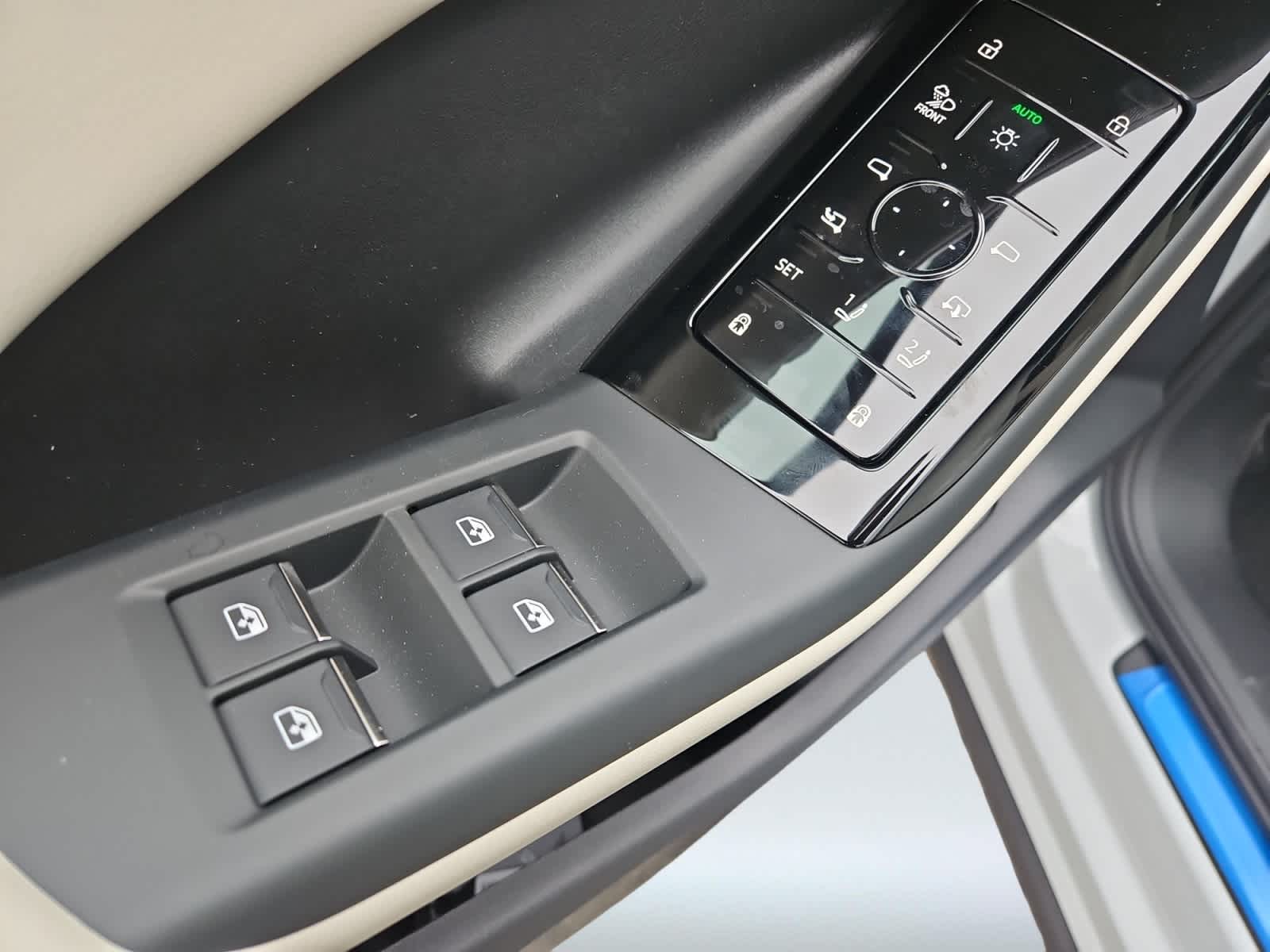 new 2025 Audi Q6 e-tron car, priced at $73,580