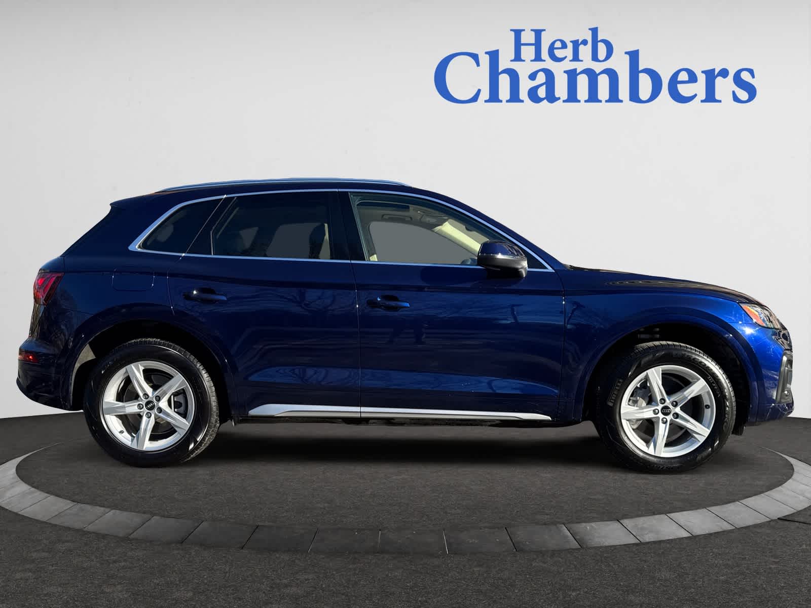 used 2024 Audi Q5 car, priced at $42,998