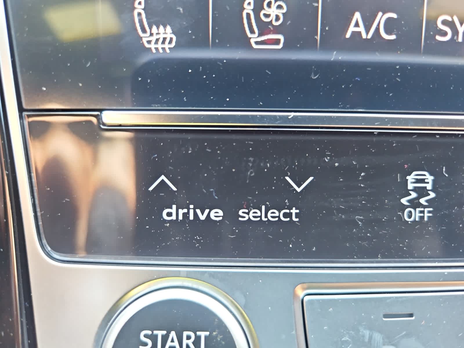 new 2025 Audi Q7 car, priced at $77,435