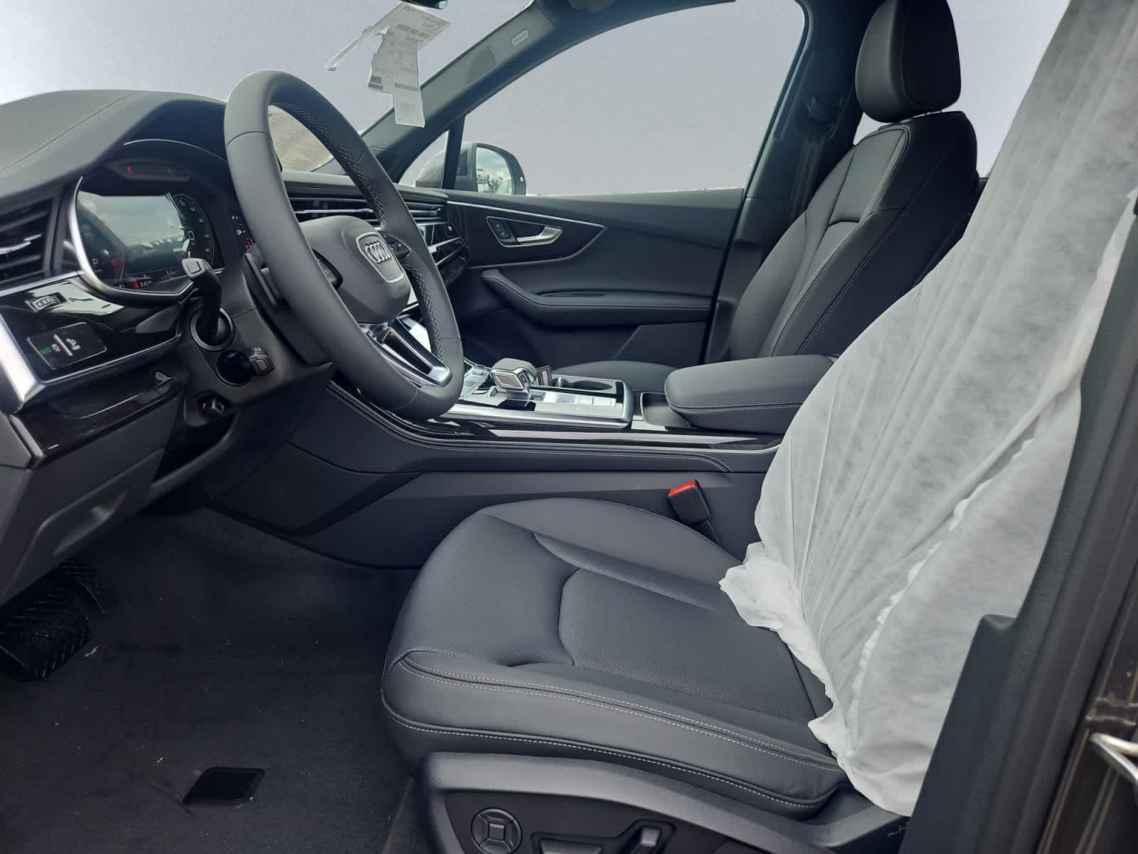 new 2025 Audi Q7 car, priced at $77,805