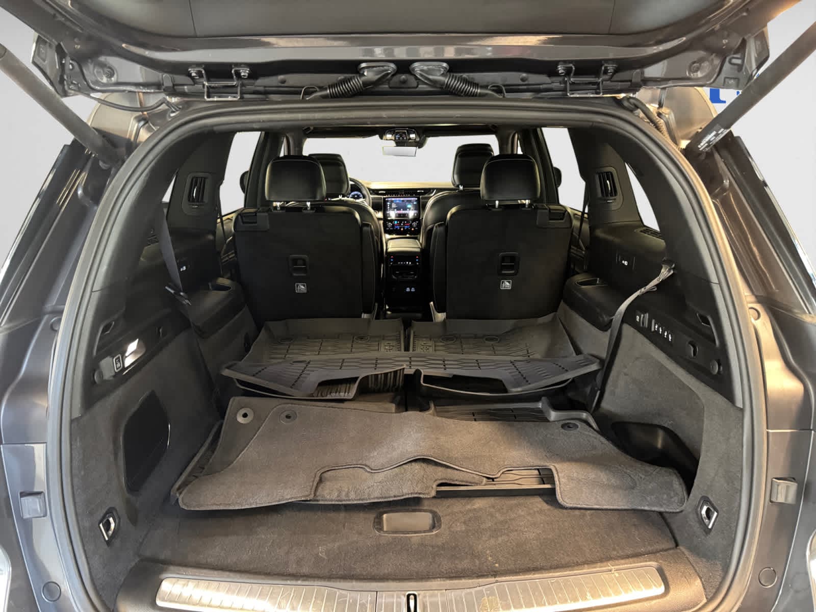 used 2021 Jeep Grand Cherokee L car, priced at $29,998