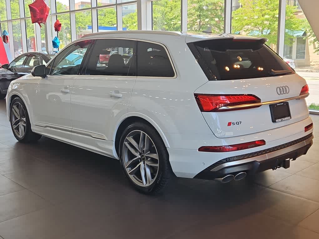 new 2025 Audi SQ7 car, priced at $98,090