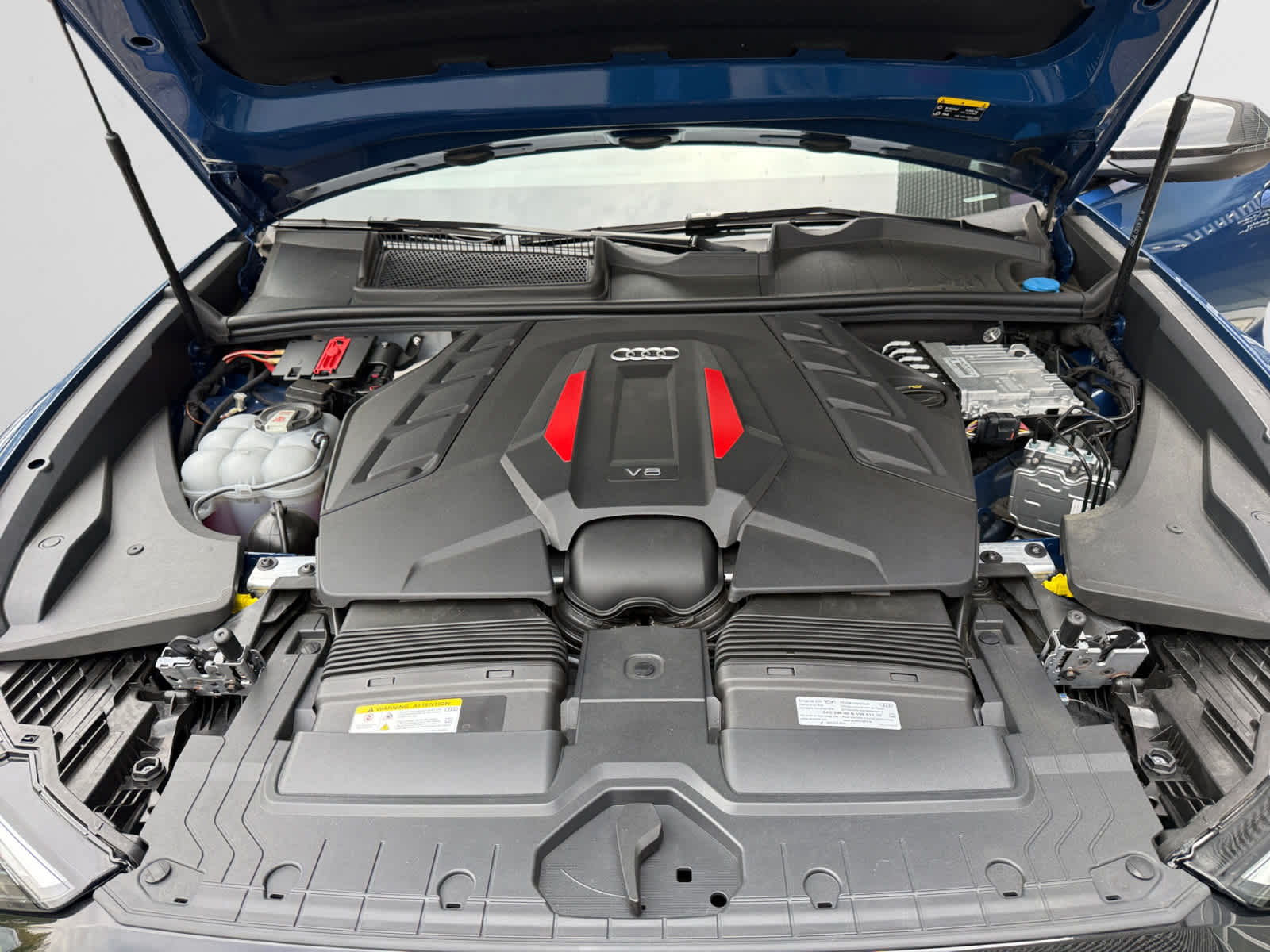 used 2024 Audi SQ8 car, priced at $91,598