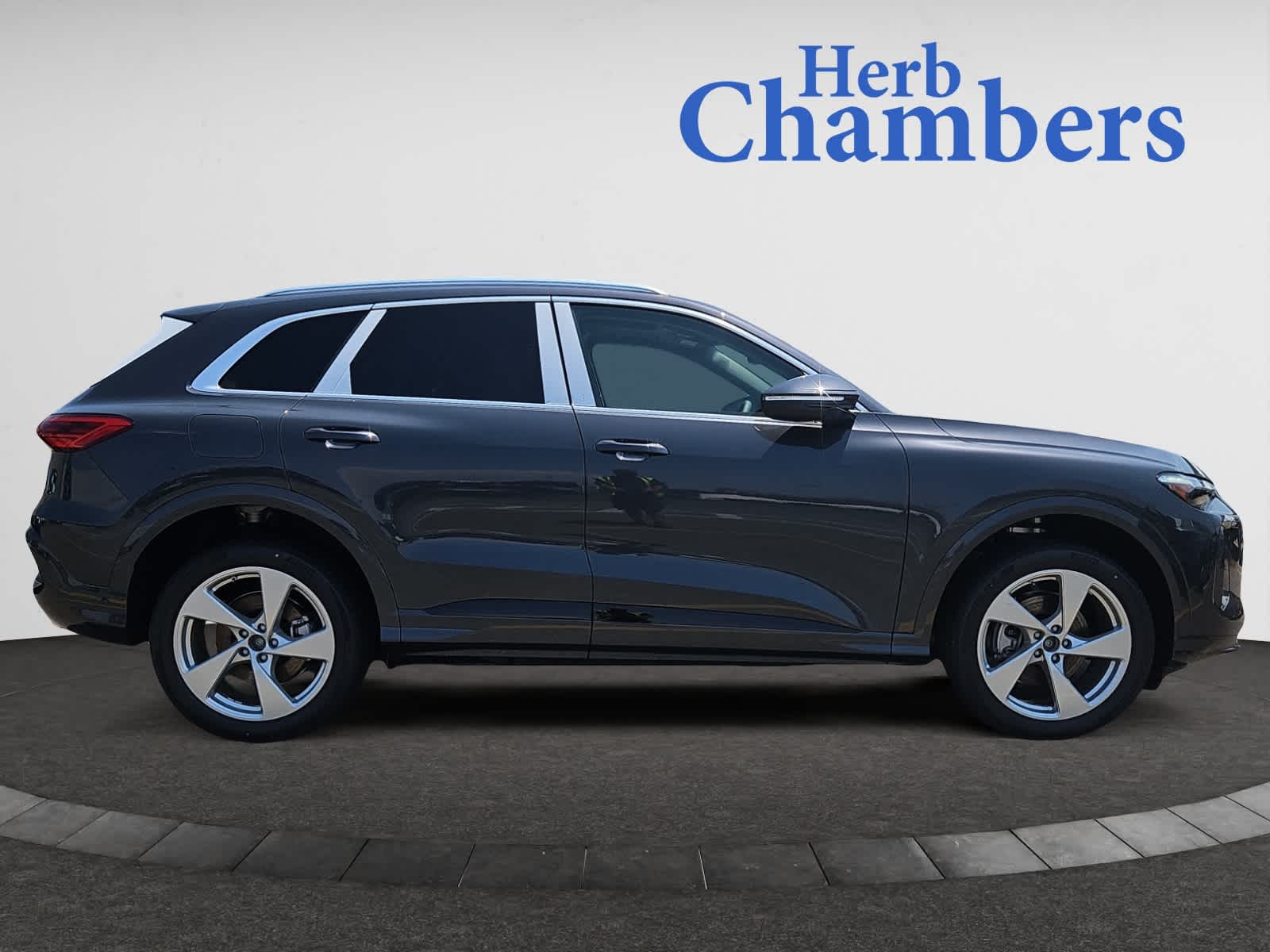 new 2025 Audi All-new Q5 car, priced at $61,105