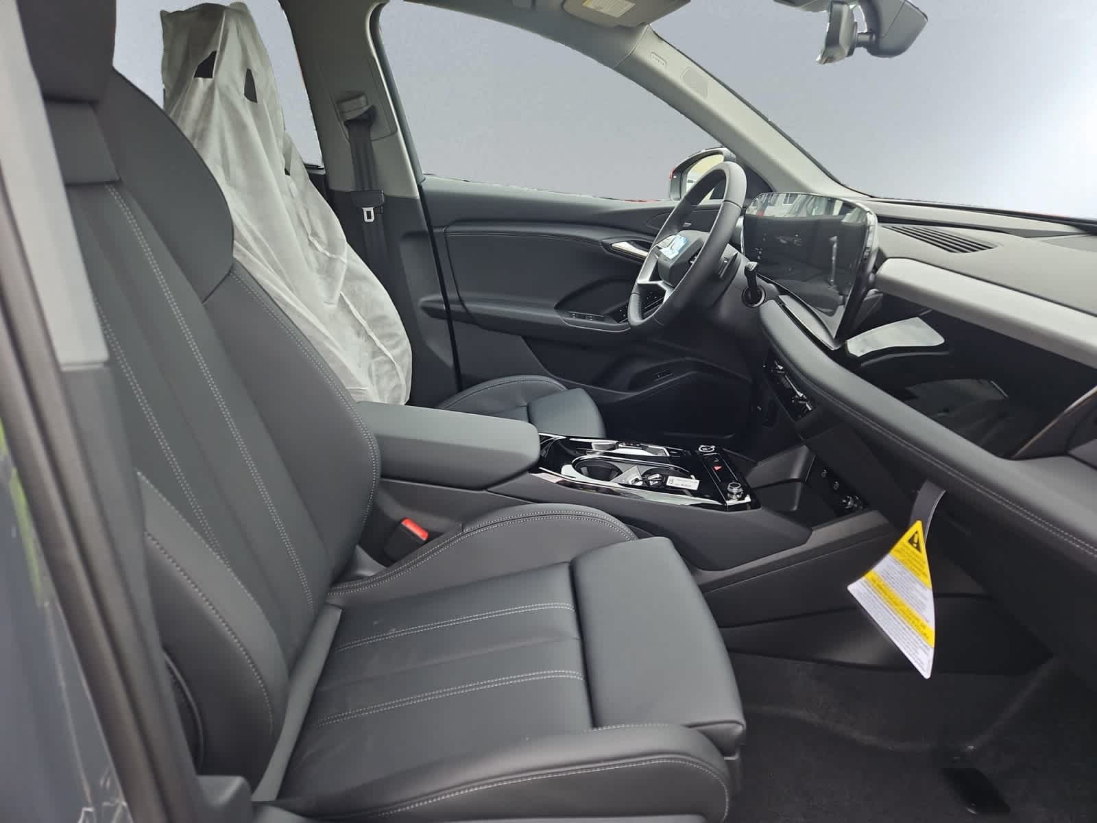 new 2025 Audi Q6 e-tron car, priced at $75,285