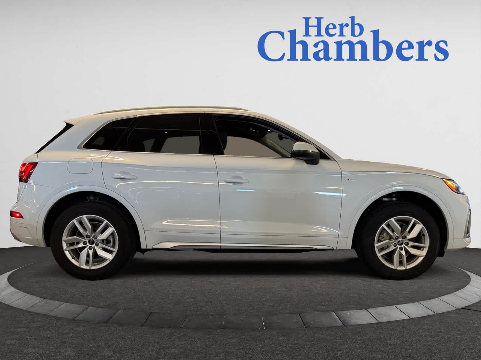 used 2022 Audi Q5 car, priced at $33,898