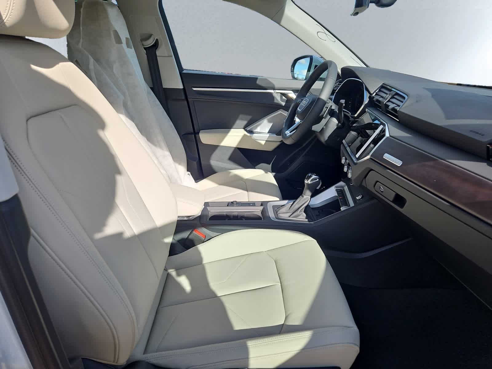 new 2025 Audi Q3 car, priced at $47,490