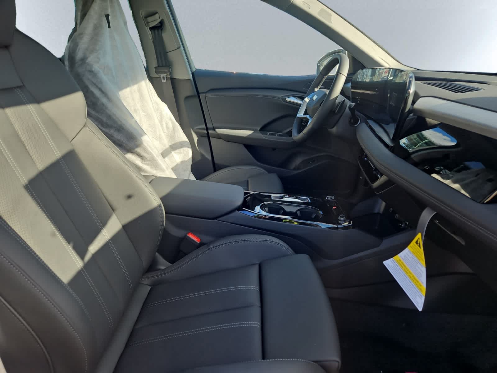 new 2025 Audi Q6 e-tron car, priced at $76,350