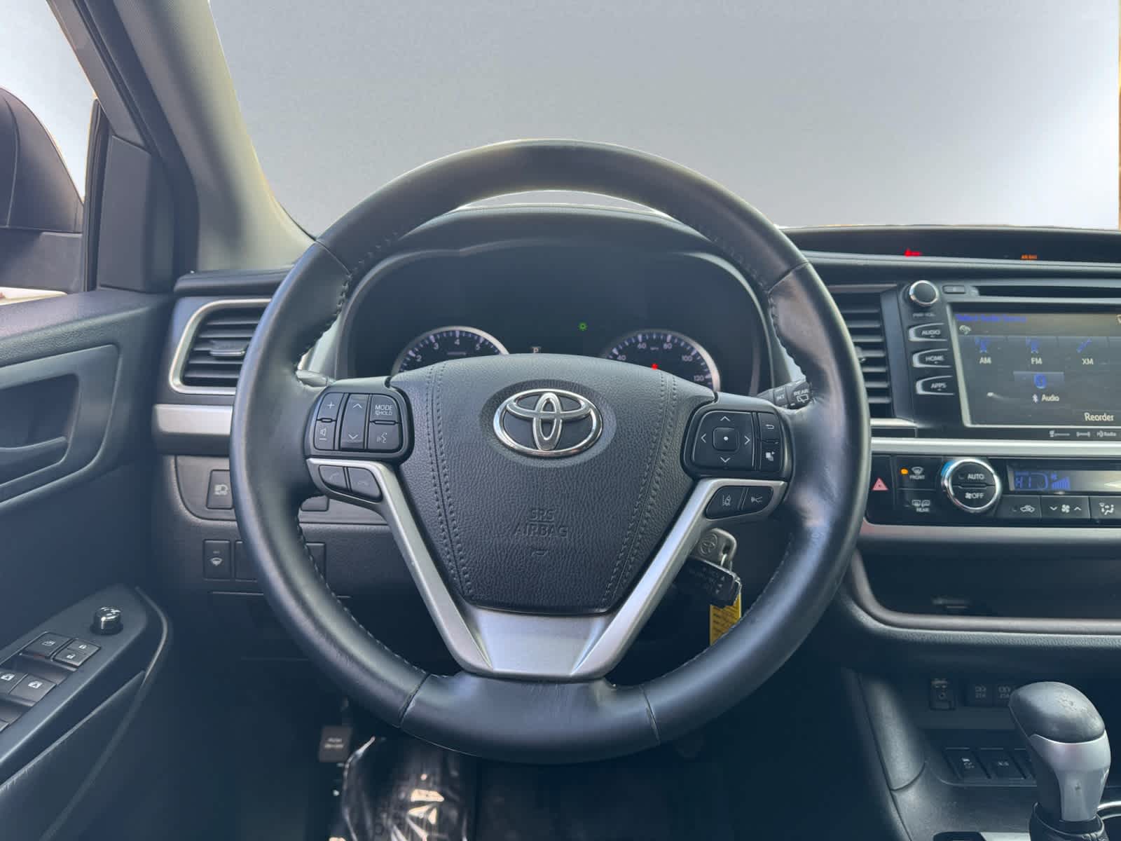 used 2018 Toyota Highlander car, priced at $24,998