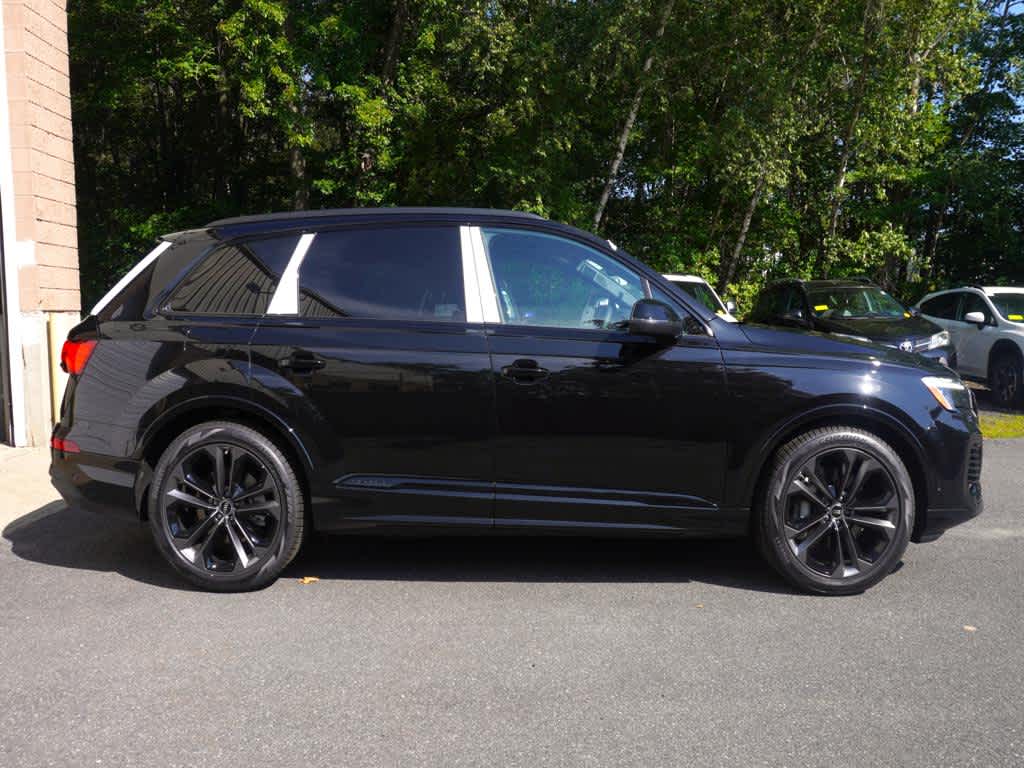 new 2026 Audi Q7 car, priced at $77,900