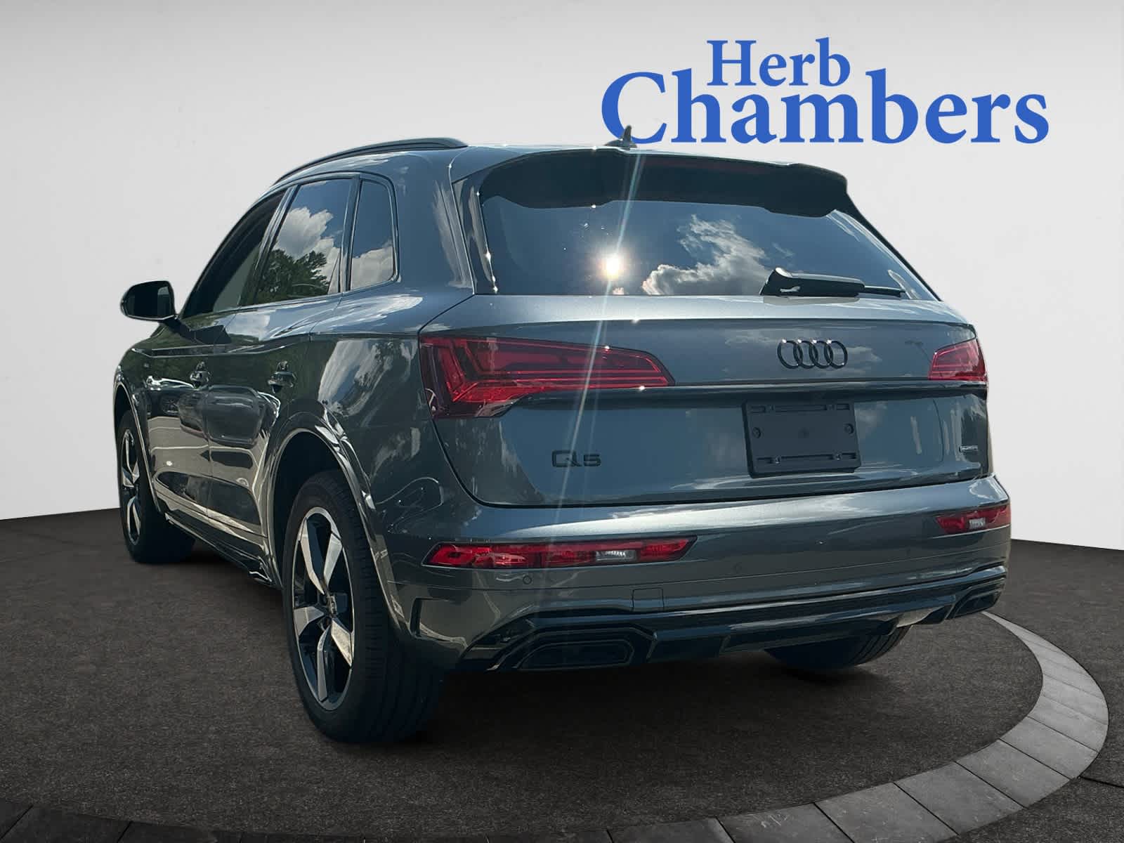used 2024 Audi Q5 car, priced at $46,998