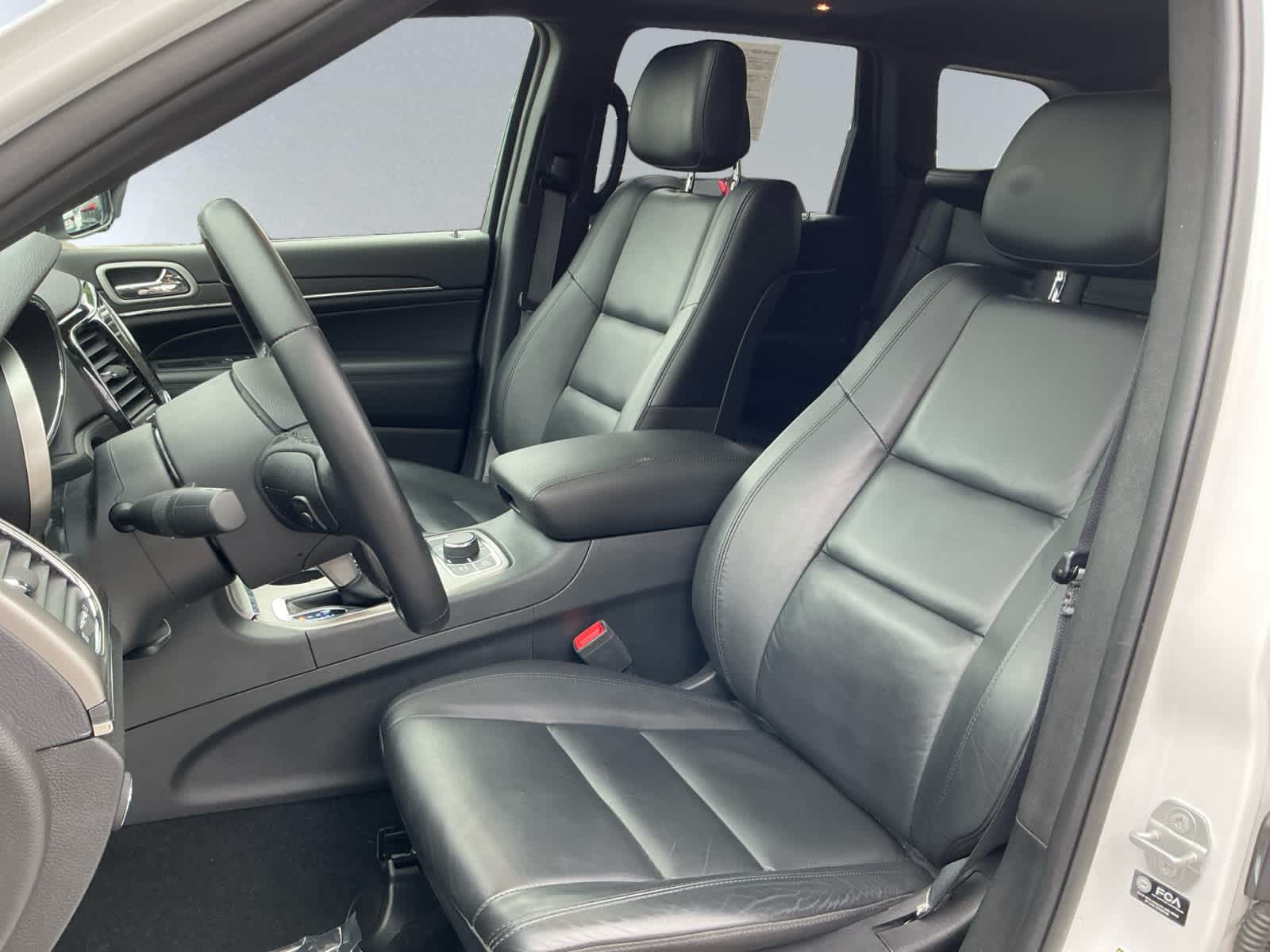 used 2021 Jeep Grand Cherokee car, priced at $20,998