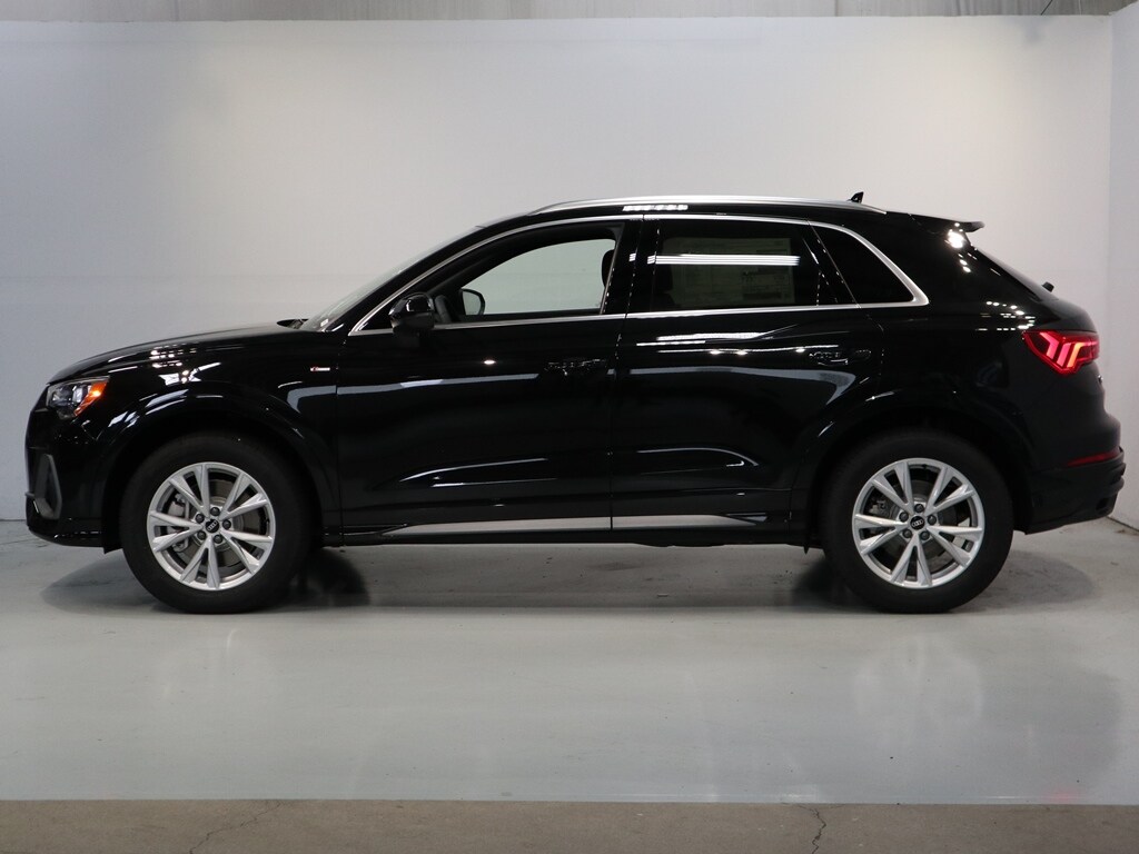 new 2024 Audi Q3 car, priced at $43,640