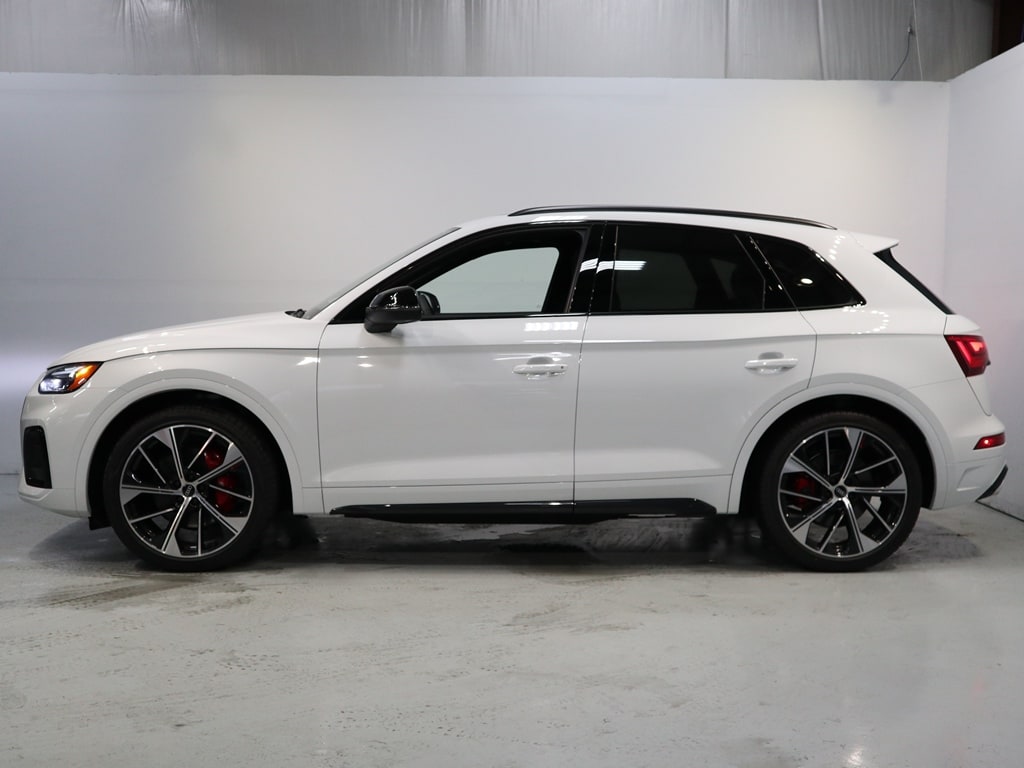 new 2024 Audi SQ5 car, priced at $76,870