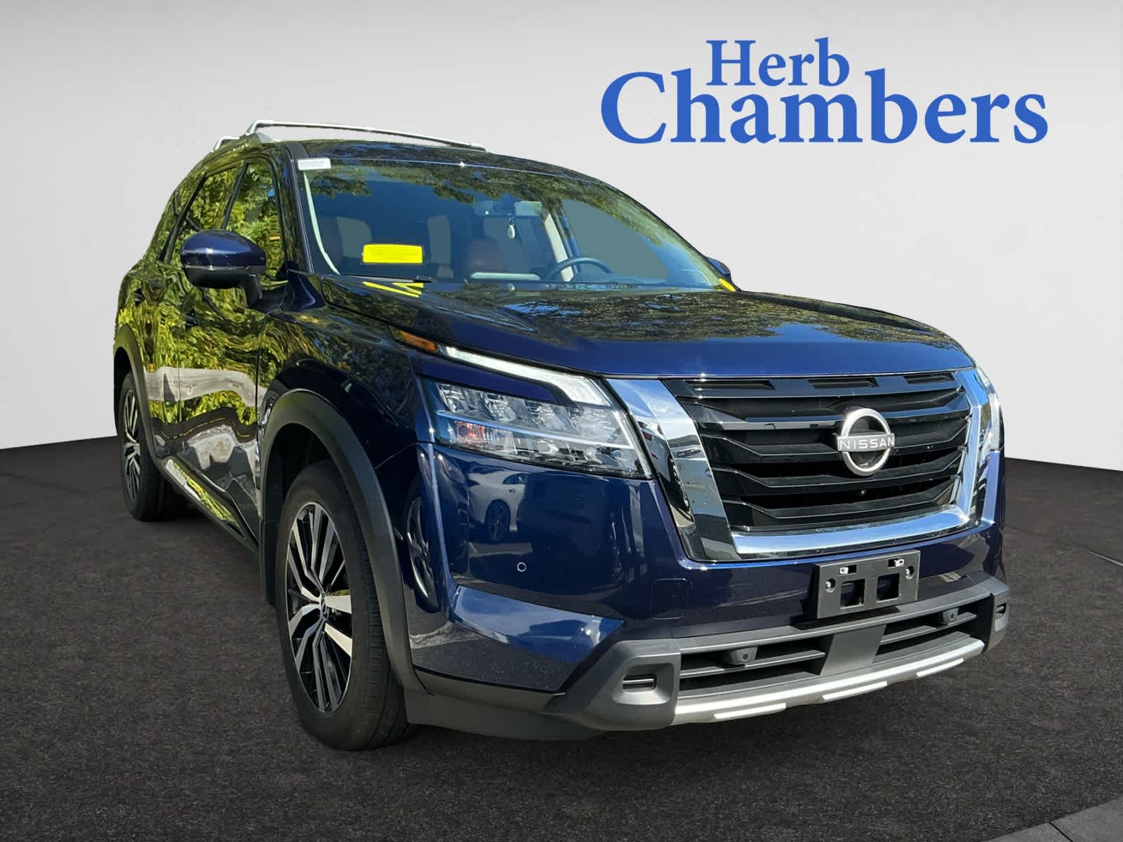 used 2023 Nissan Pathfinder car, priced at $33,998