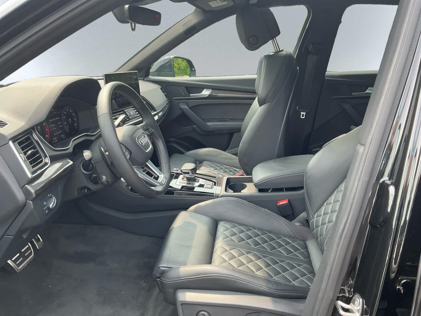used 2023 Audi SQ5 car, priced at $51,998