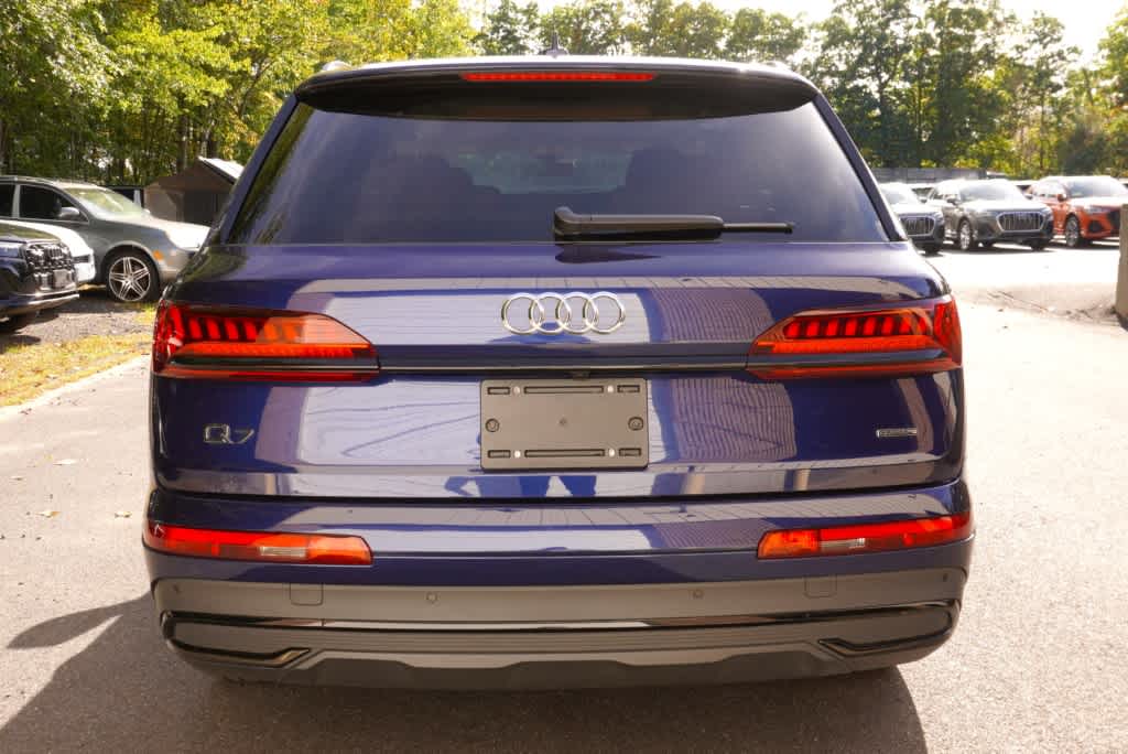 used 2024 Audi Q7 car, priced at $54,998