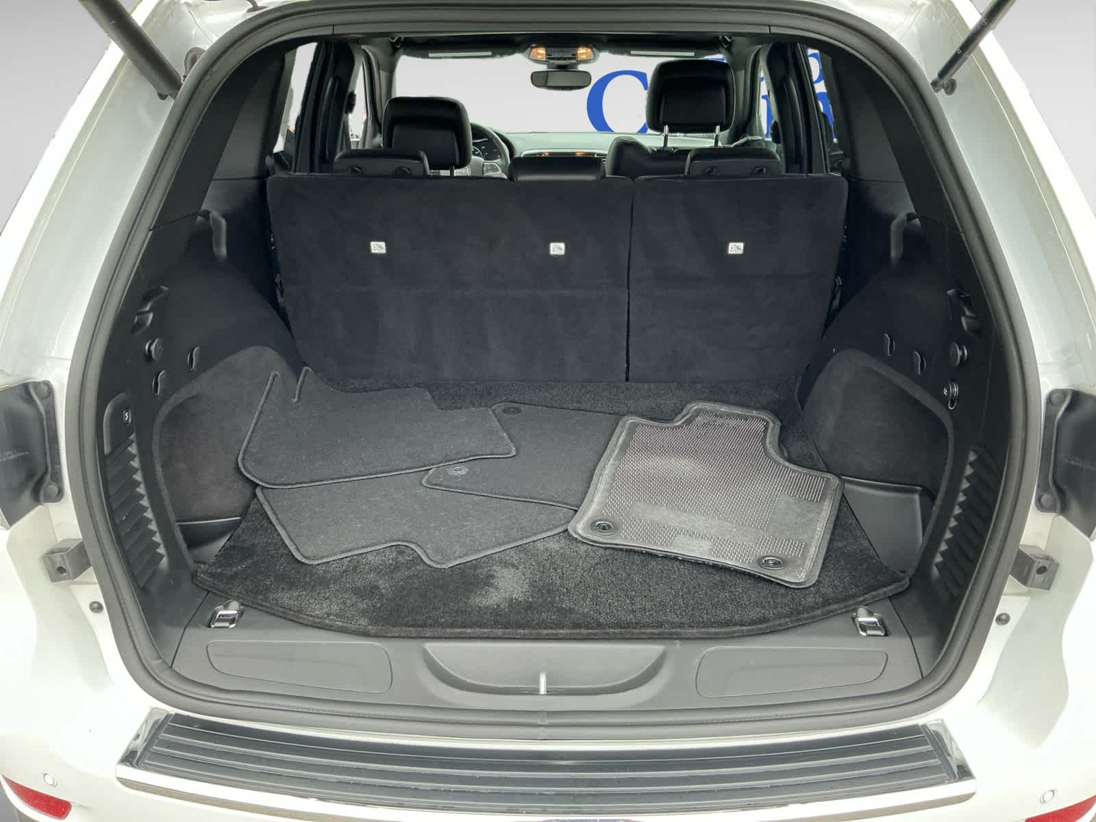 used 2021 Jeep Grand Cherokee car, priced at $20,998