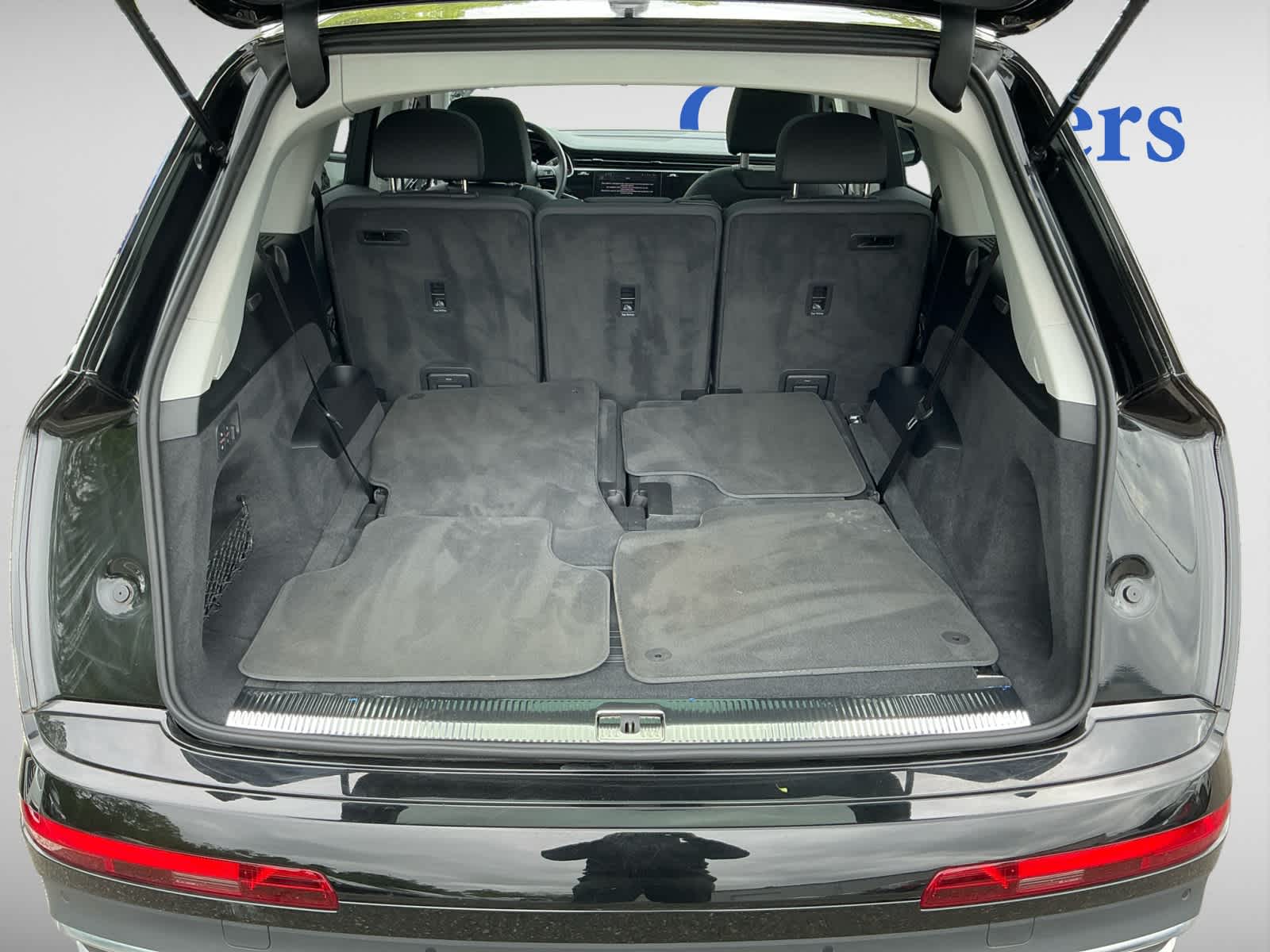 used 2023 Audi Q7 car, priced at $45,998