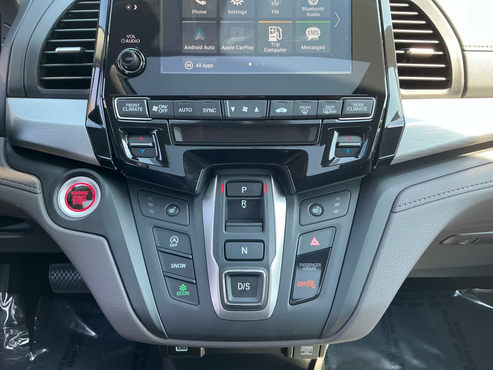 used 2024 Honda Odyssey car, priced at $42,998