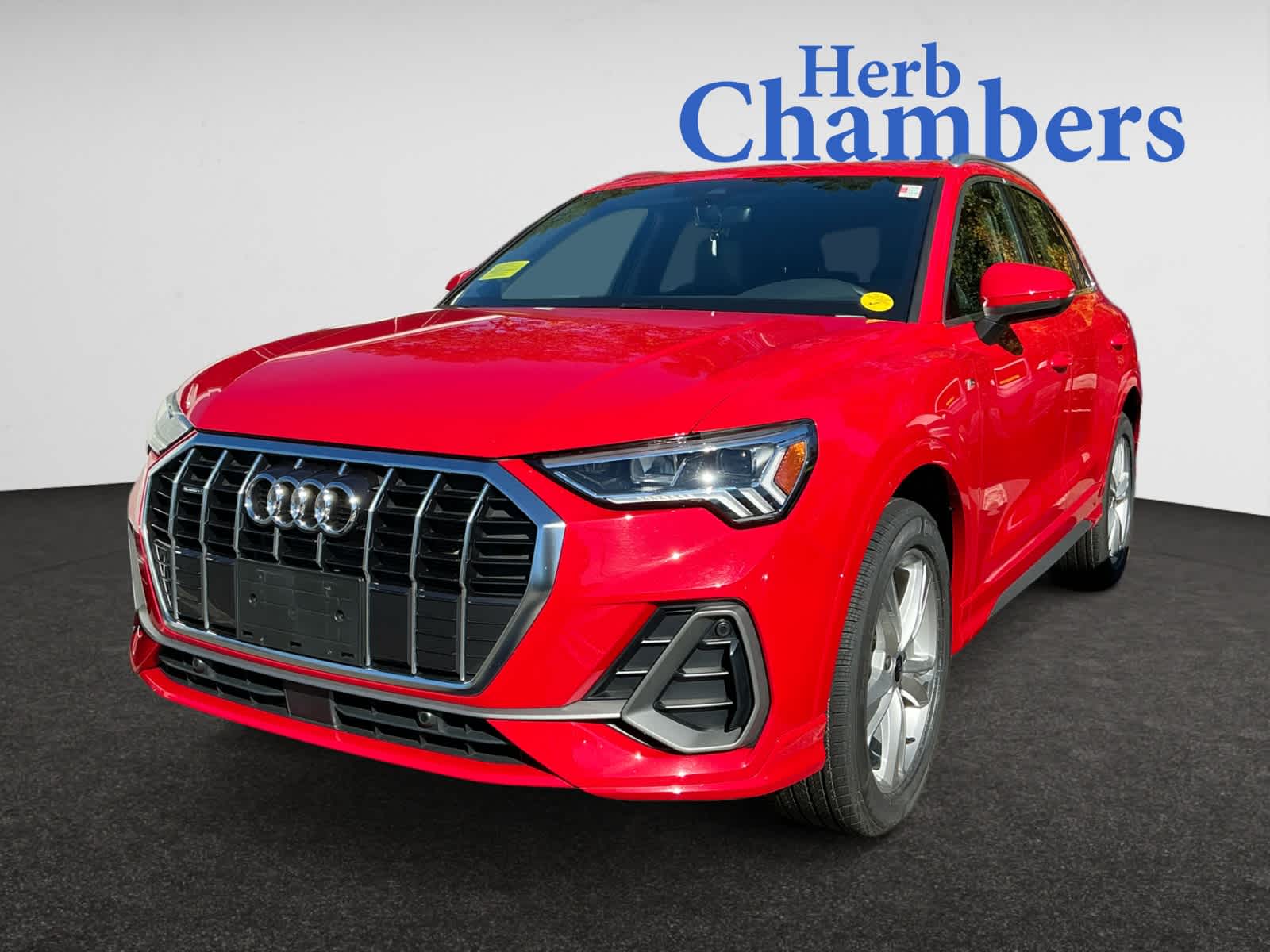 used 2023 Audi Q3 car, priced at $28,999
