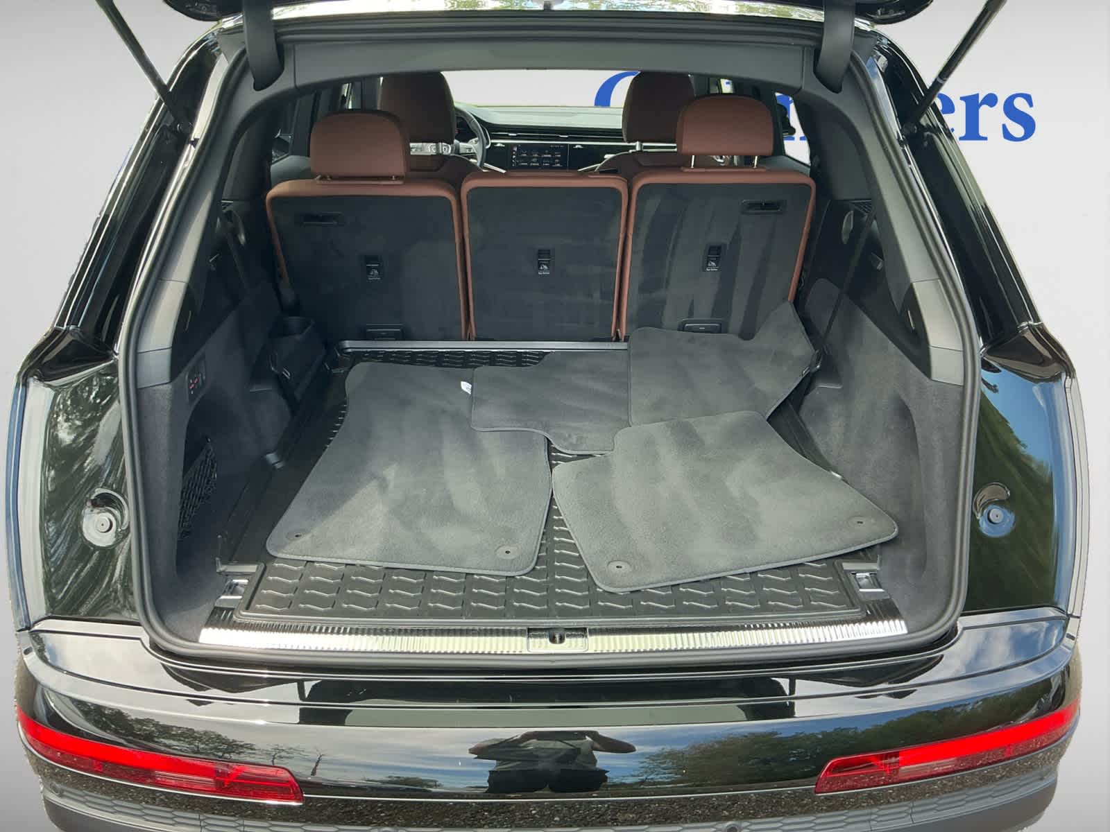 used 2025 Audi Q7 car, priced at $58,998