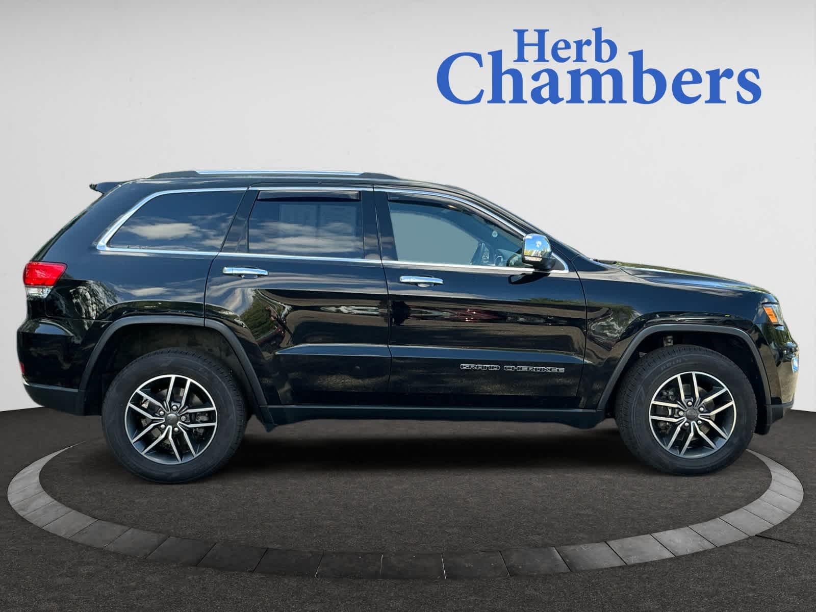 used 2019 Jeep Grand Cherokee car, priced at $16,417