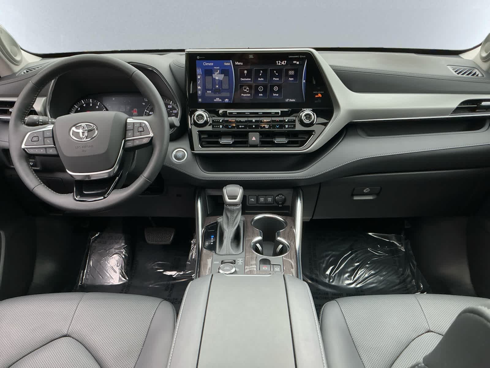 used 2021 Toyota Highlander car, priced at $39,998