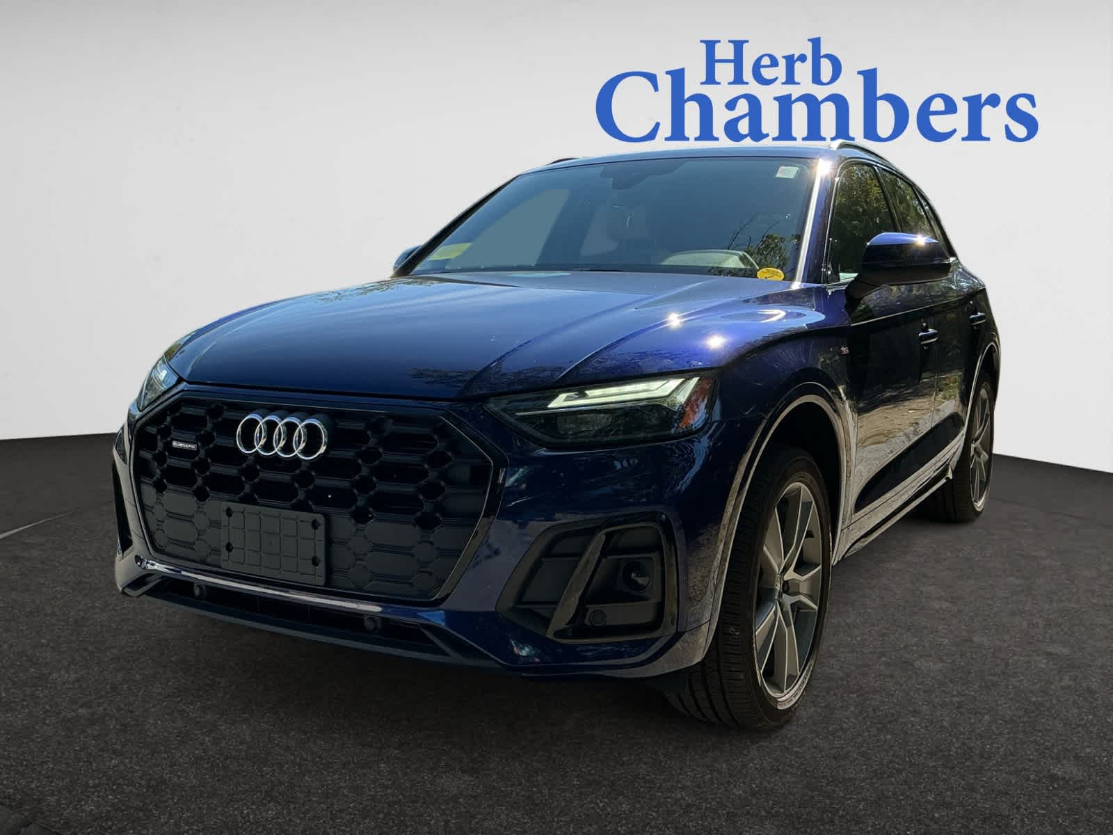 used 2025 Audi Q5 car, priced at $45,499