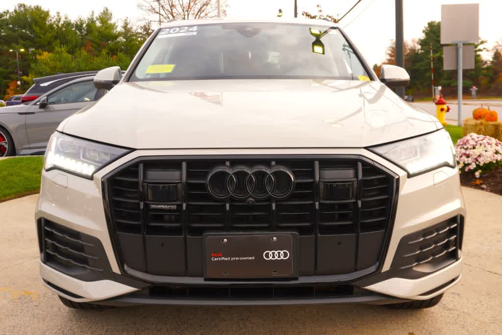 used 2024 Audi Q7 car, priced at $58,998